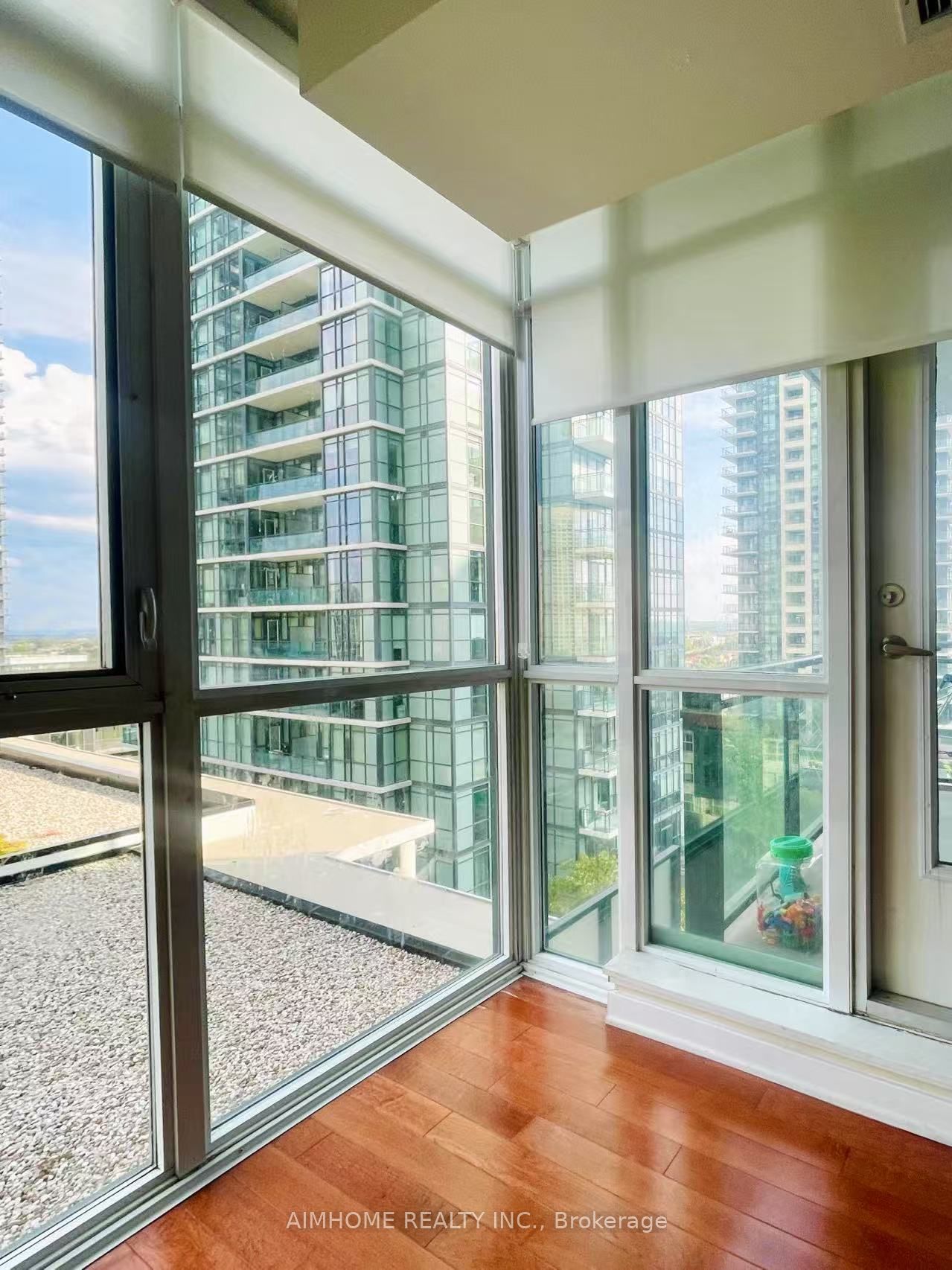 4070 Confederation Parkway 903, Mississauga, ON L5B 0E9 photo 5