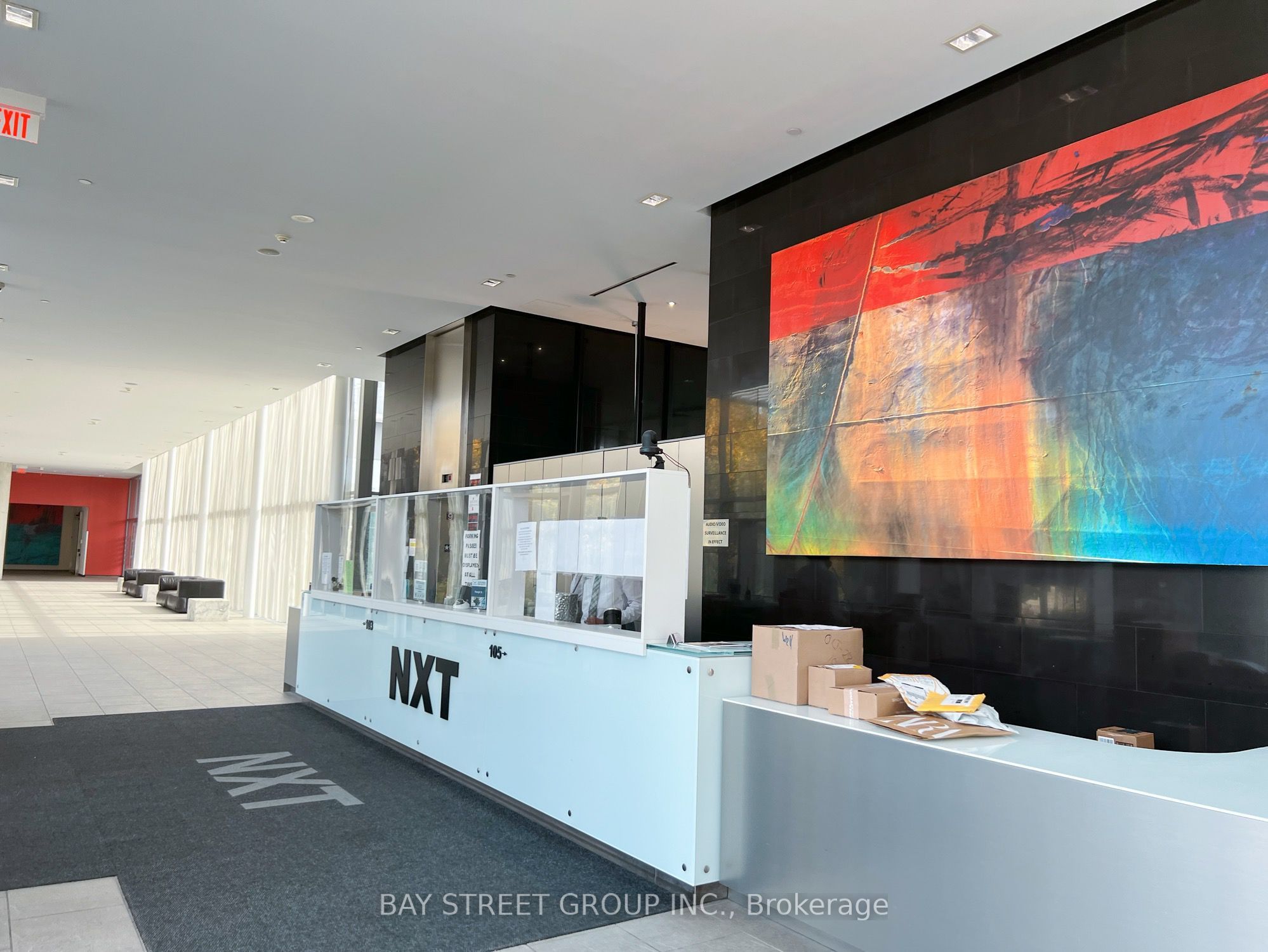 105 The Queensway N/A 1008, Toronto, ON M6S 2A2 photo 3