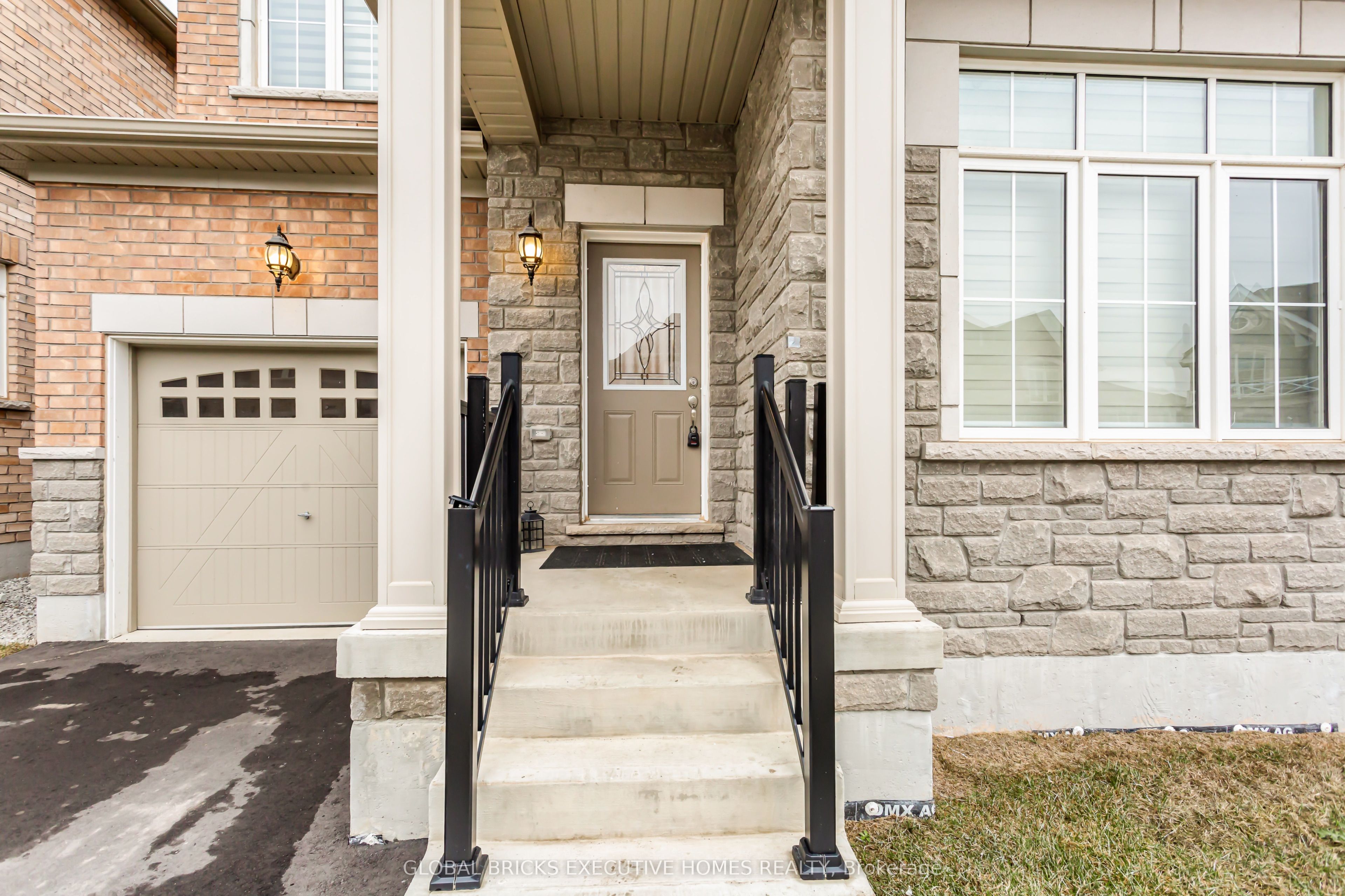 134 Petgor Path, Oakville, ON L6H 0Y6 photo 2