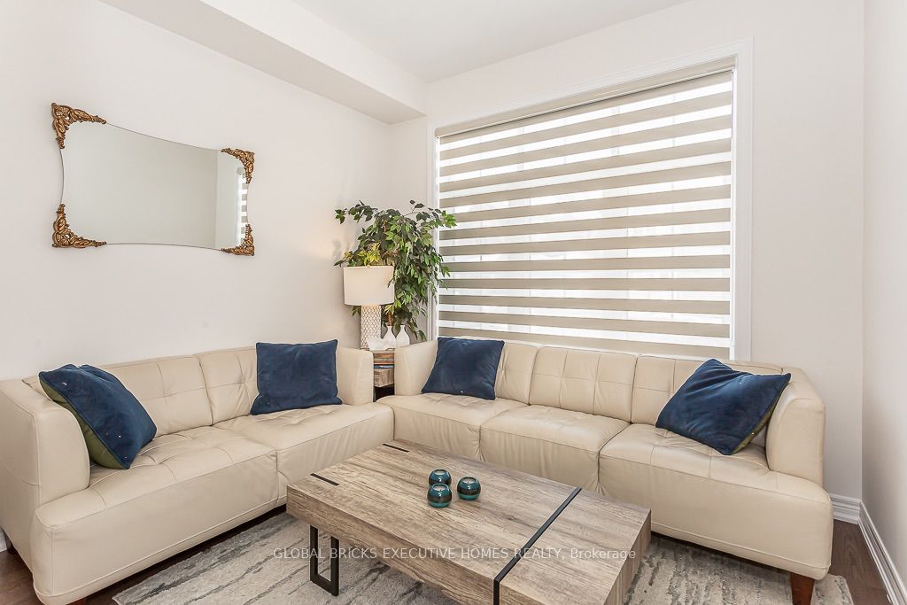 134 Petgor Path, Oakville, ON L6H 0Y6 photo 4