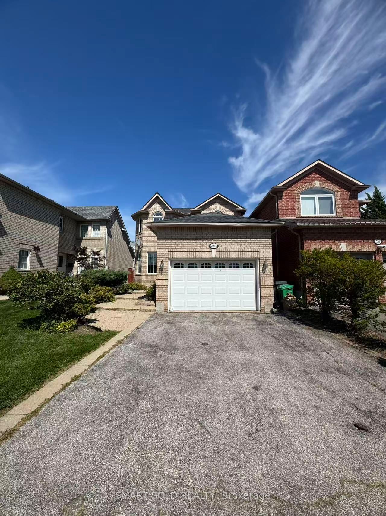 7267 Aldercrest Drive, Mississauga, ON L5N 7N8