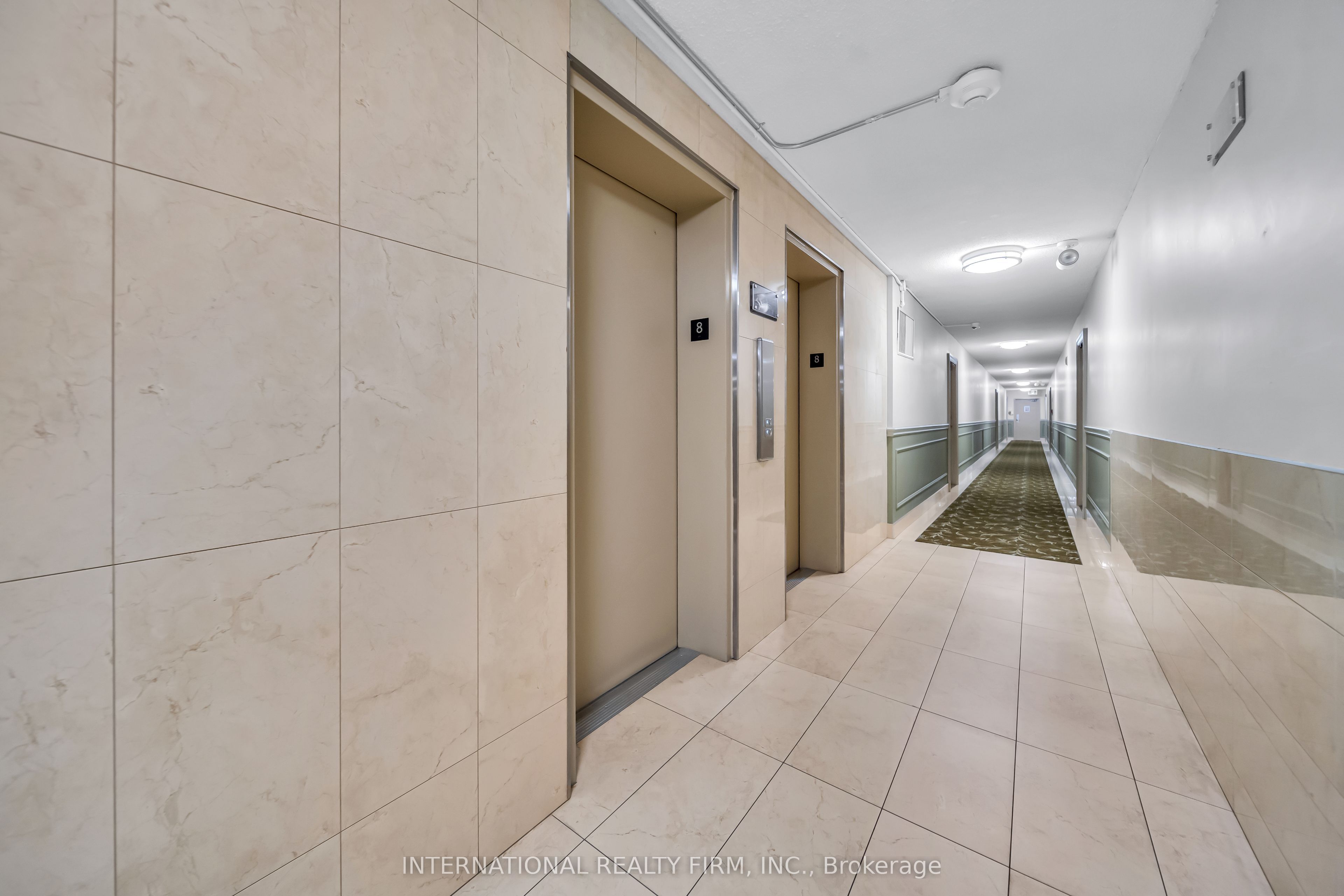 1615 Bloor Street 801, Mississauga, ON L4X 1S2 photo 3