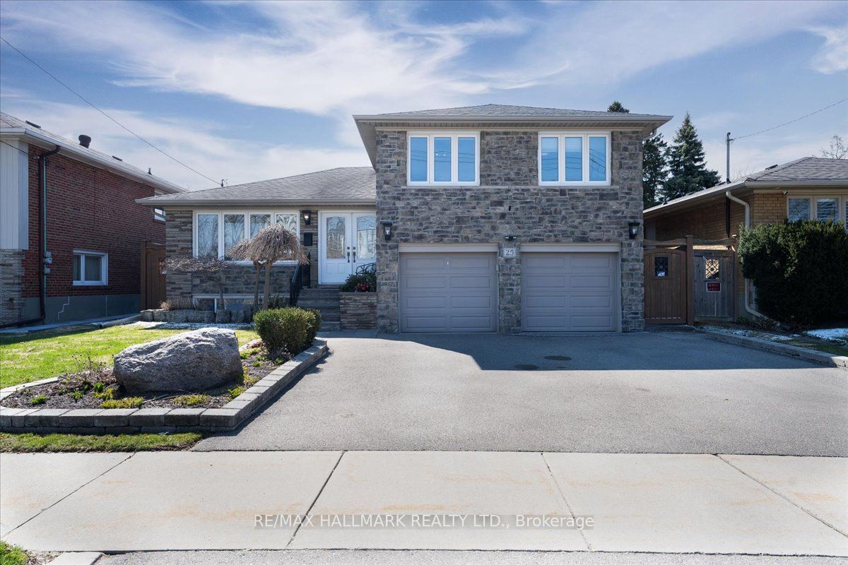 25 Fenley Drive, Toronto, ON M9R 1M3