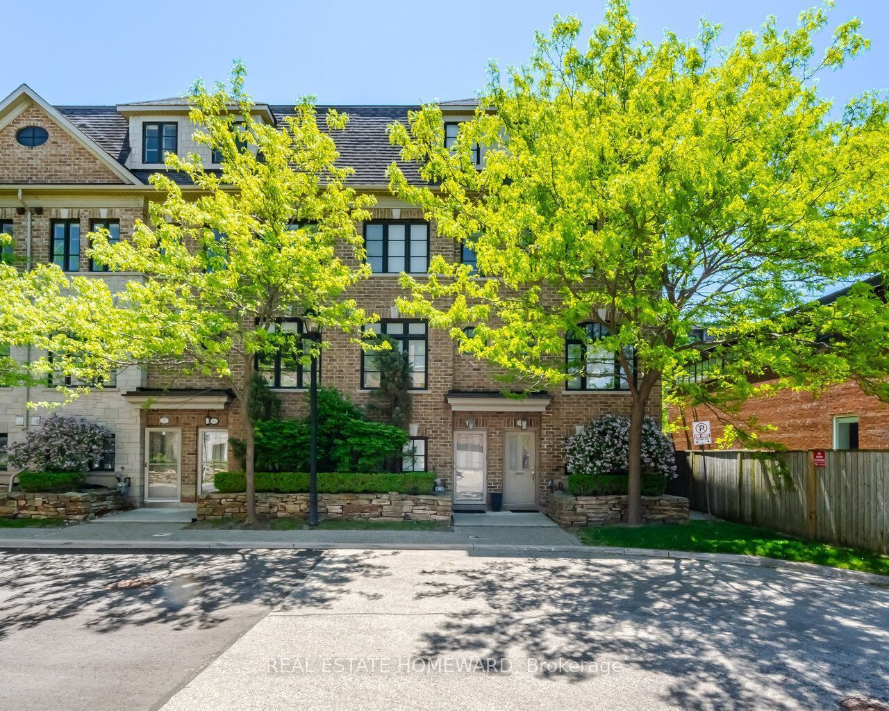62 Cormier Heights, Toronto, ON M8Z 0B5