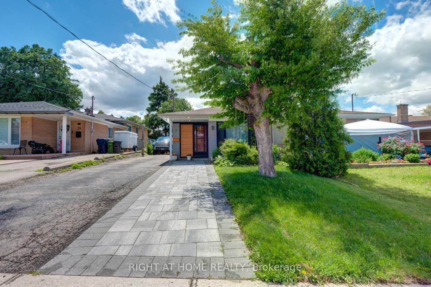 31 Frankton Crescent, Toronto, ON M3J 1C2 photo 5