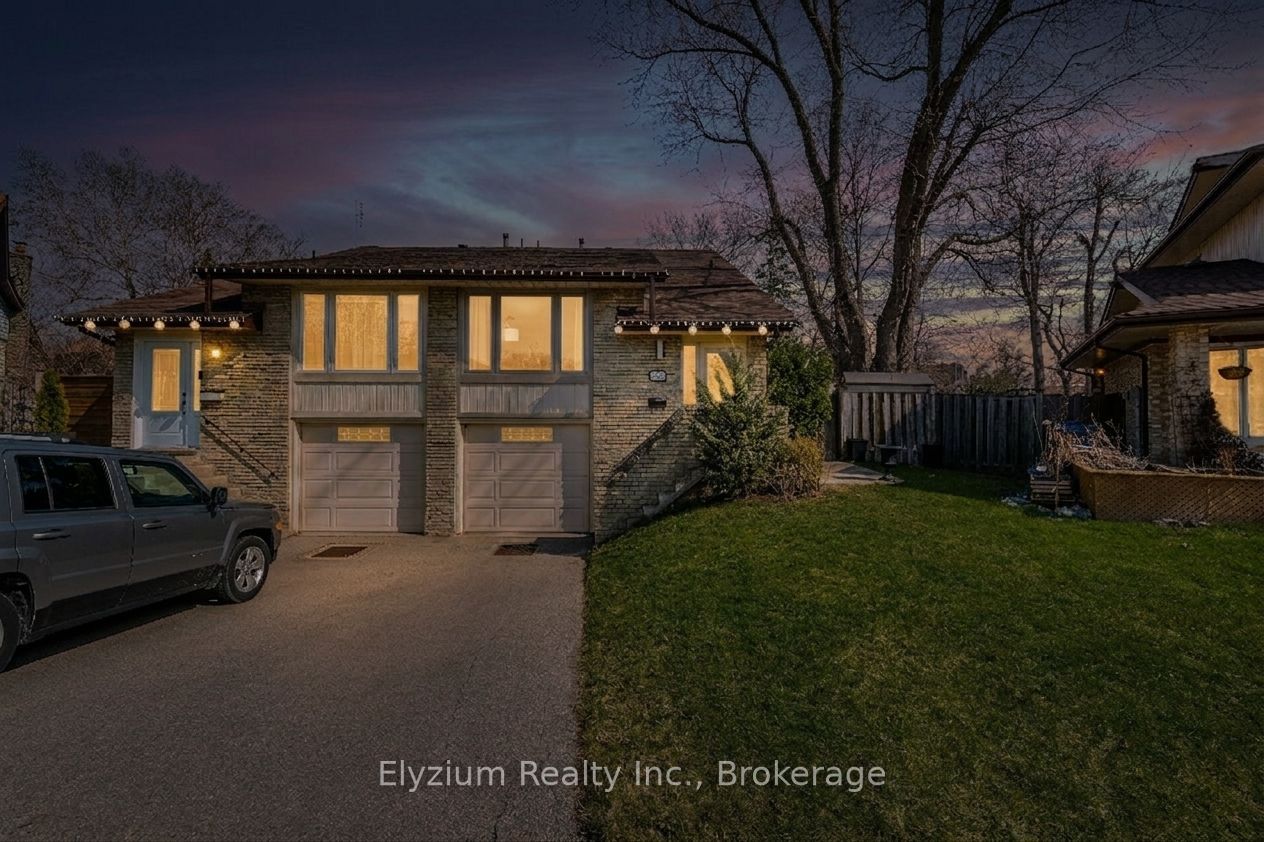 6953 Cherbourg Gardens, Mississauga, ON L5N 1M9 photo 2