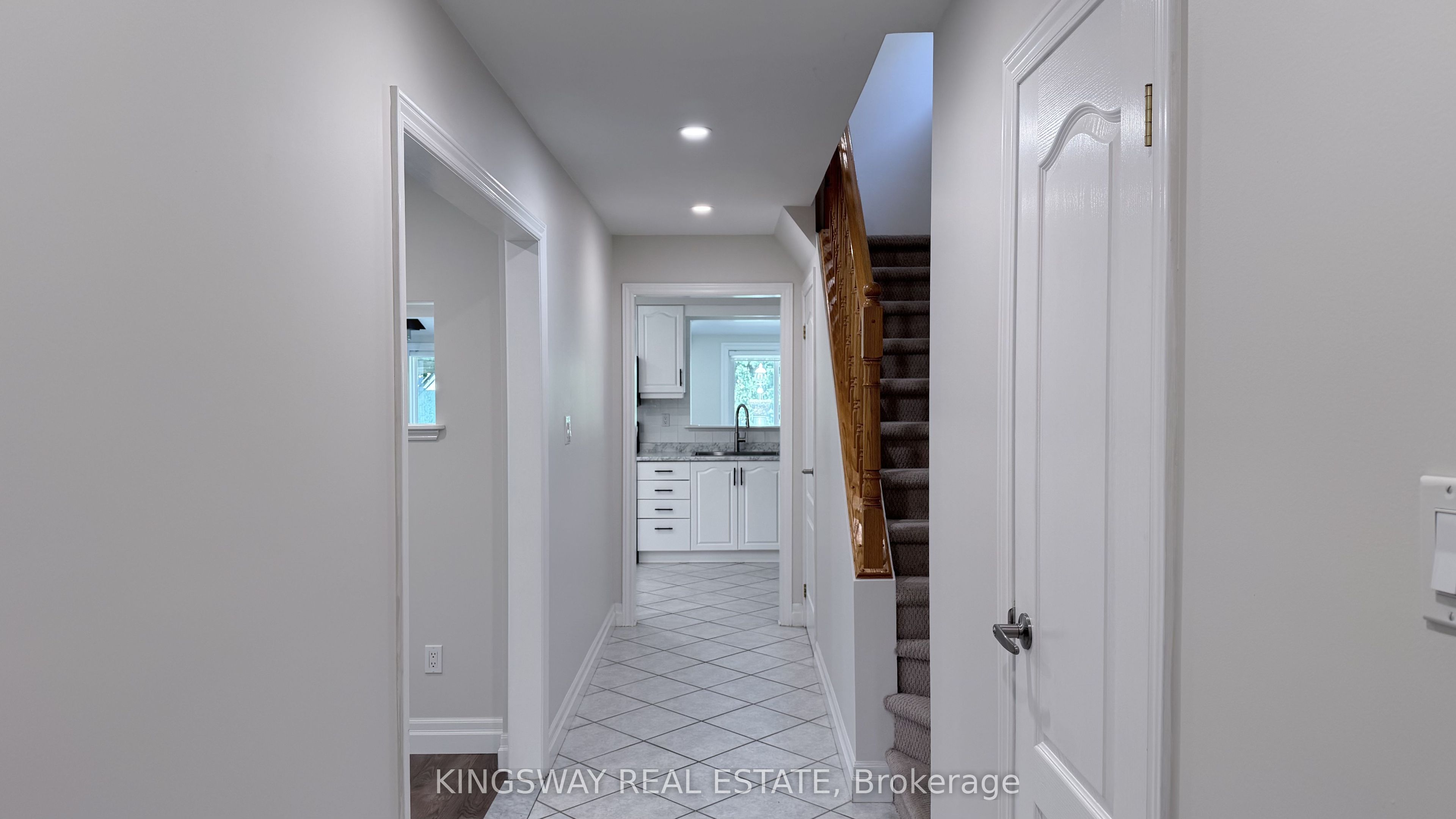 3123 Bartholomew Crescent, Mississauga, ON L5N 3K9