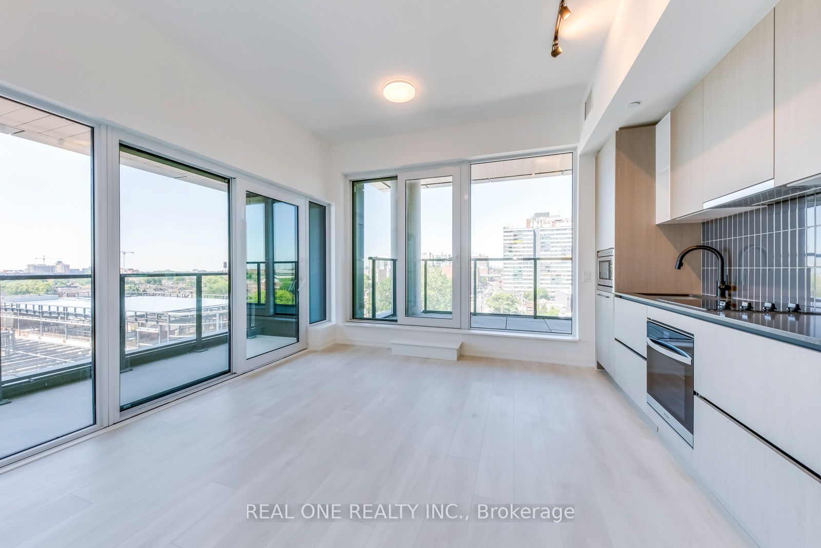 1285 Dupont Street 603, Toronto, ON M6H 2A6 photo 5