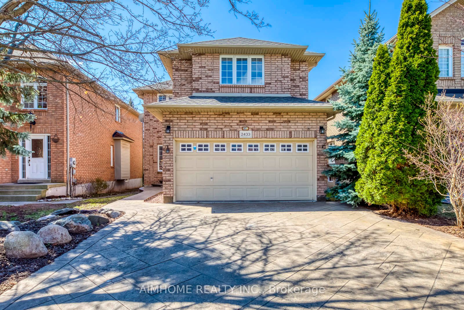 2433 Valley Heights Crescent, Oakville, ON L6H 6X3