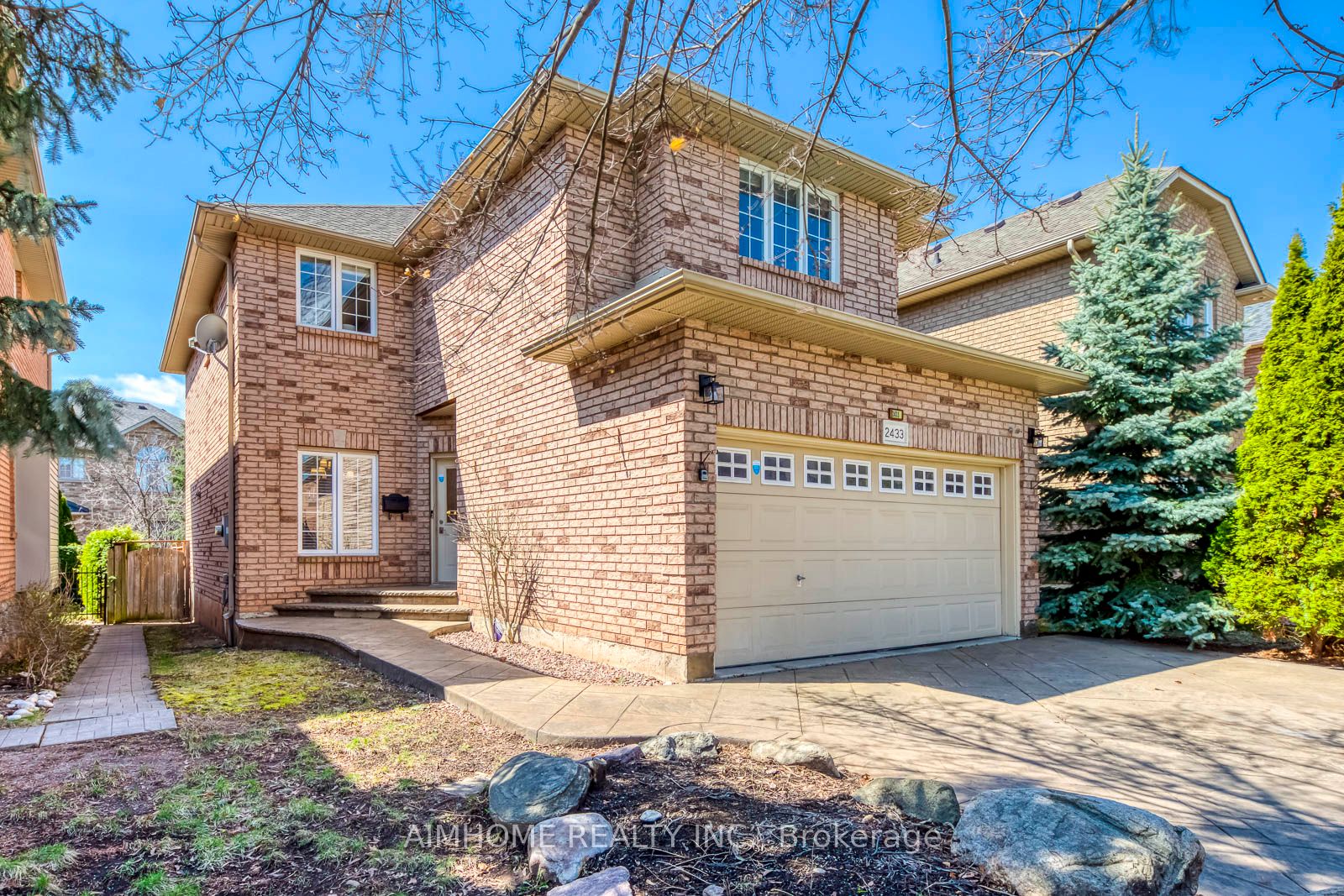 2433 Valley Heights Crescent, Oakville, ON L6H 6X3 photo 2