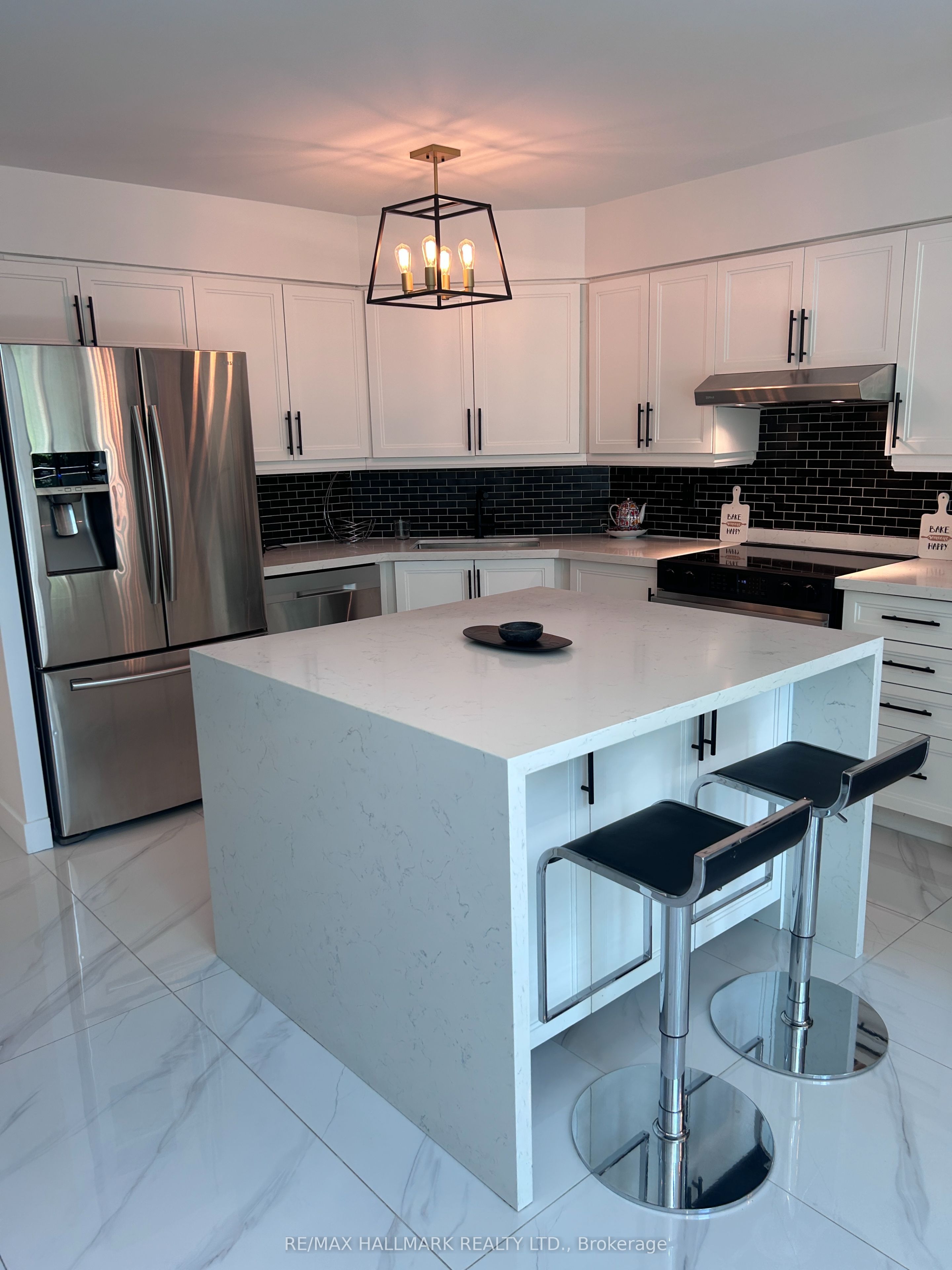 200 Manitoba Street 201, Toronto, ON M8Y 3Y9 photo 5