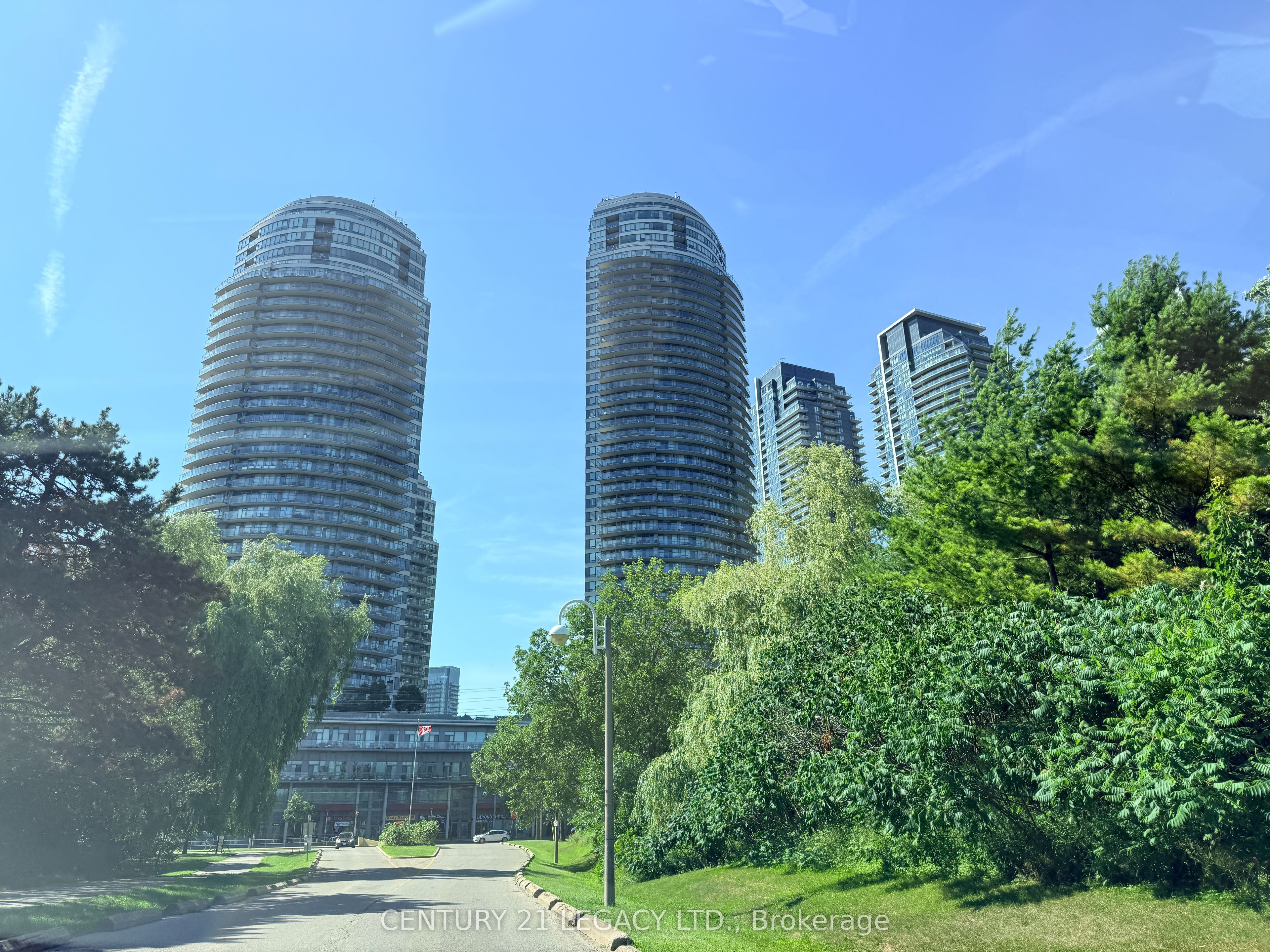 2230 Lake Shore Boulevard W 2503, Toronto, ON M8V 0B2 photo 3