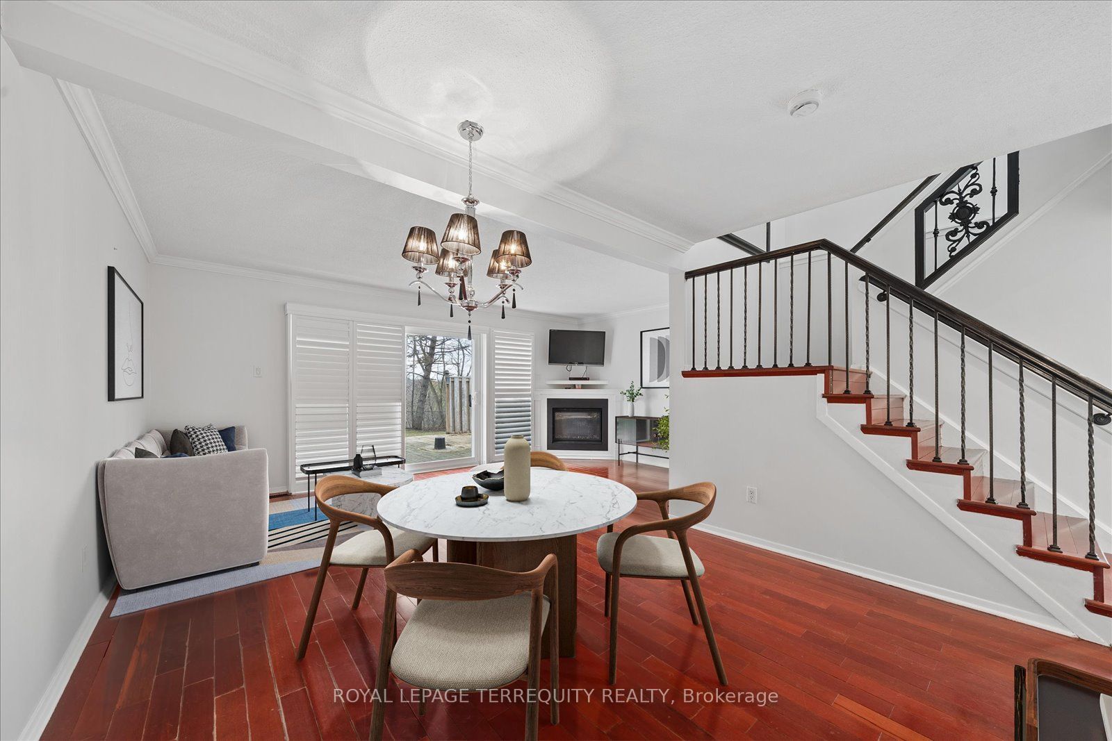 1825 Hyde Mill Crescent, Mississauga, ON L5N 0A7 photo 4