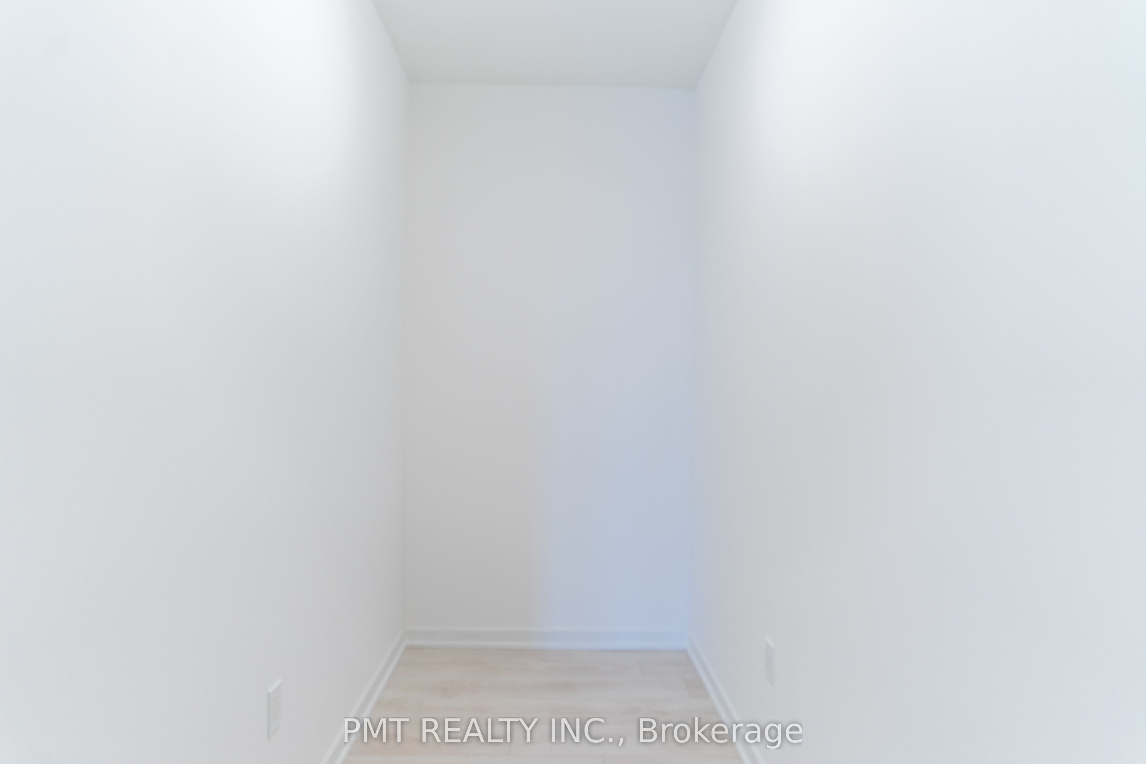 1285 Dupont Street 2110, Toronto, ON M6H 0E3 photo 5