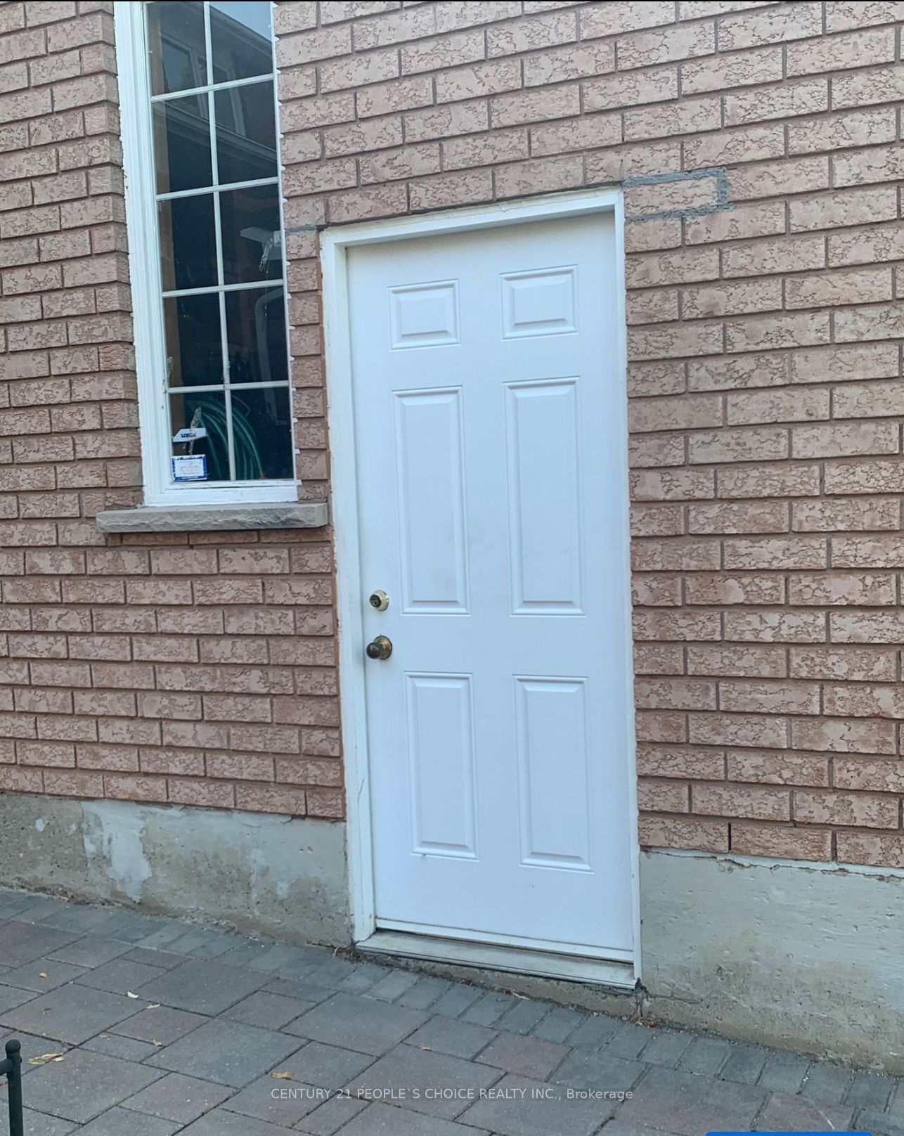 904 Drysdale. (Basement) Drive, Mississauga, ON L5V 1X6 photo 2