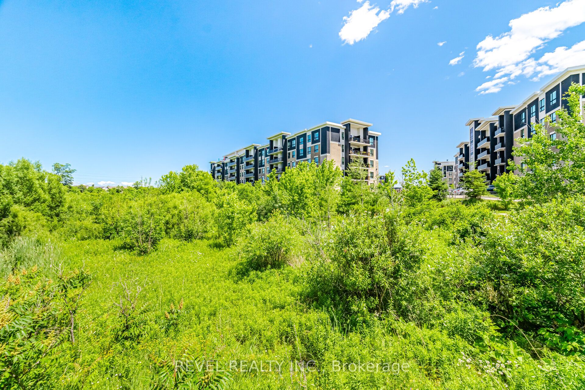 630 Sauve Street 220, Milton, ON L9T 9A6 photo 2