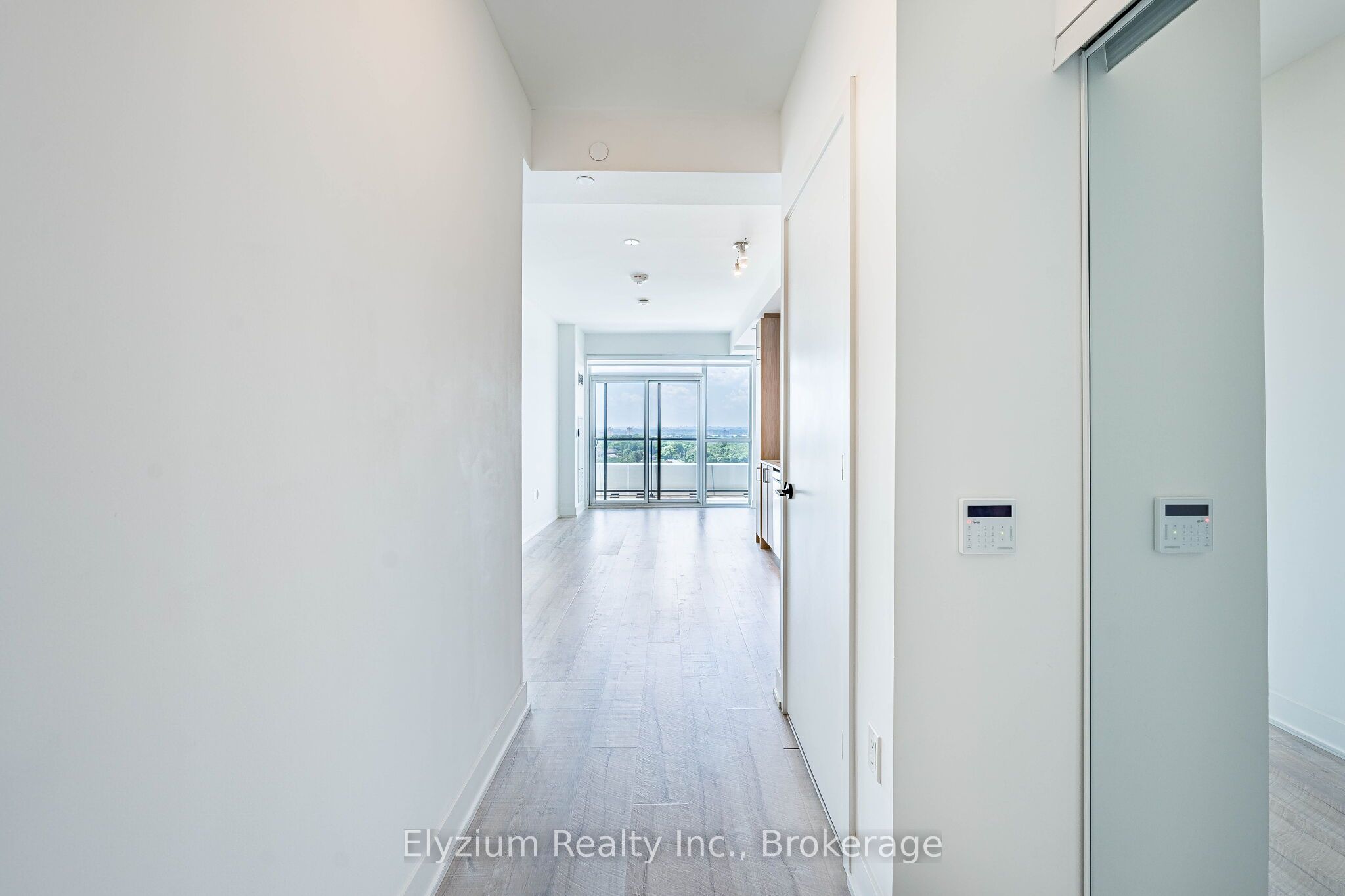 50 George Butchard Drive 804, Toronto, ON M3K 2C5 photo 4