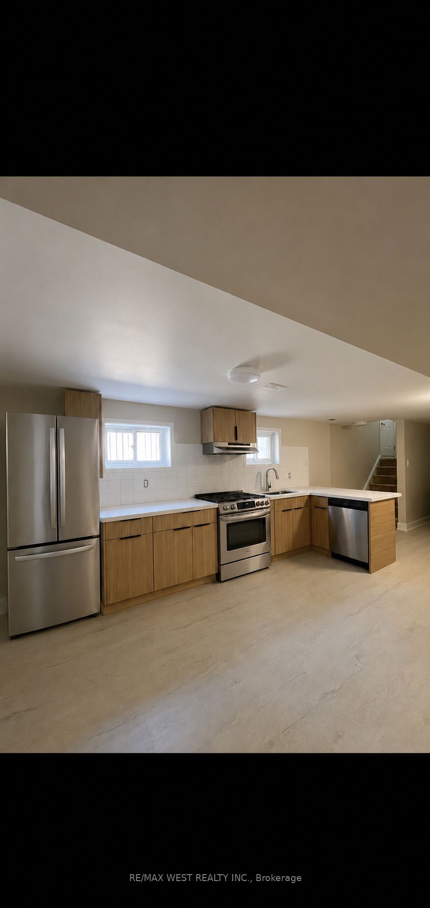 6947 Chigwel Court Basement, Mississauga, ON L4T 1N3 photo 4