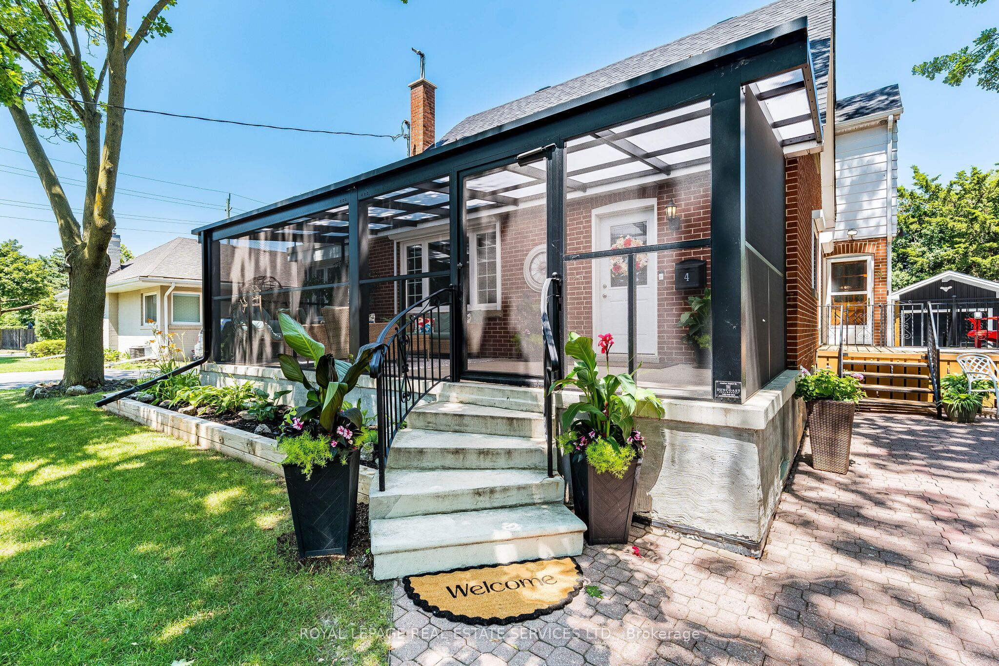 4 Fern Street, Brampton, ON L6Y 1X2 photo 3