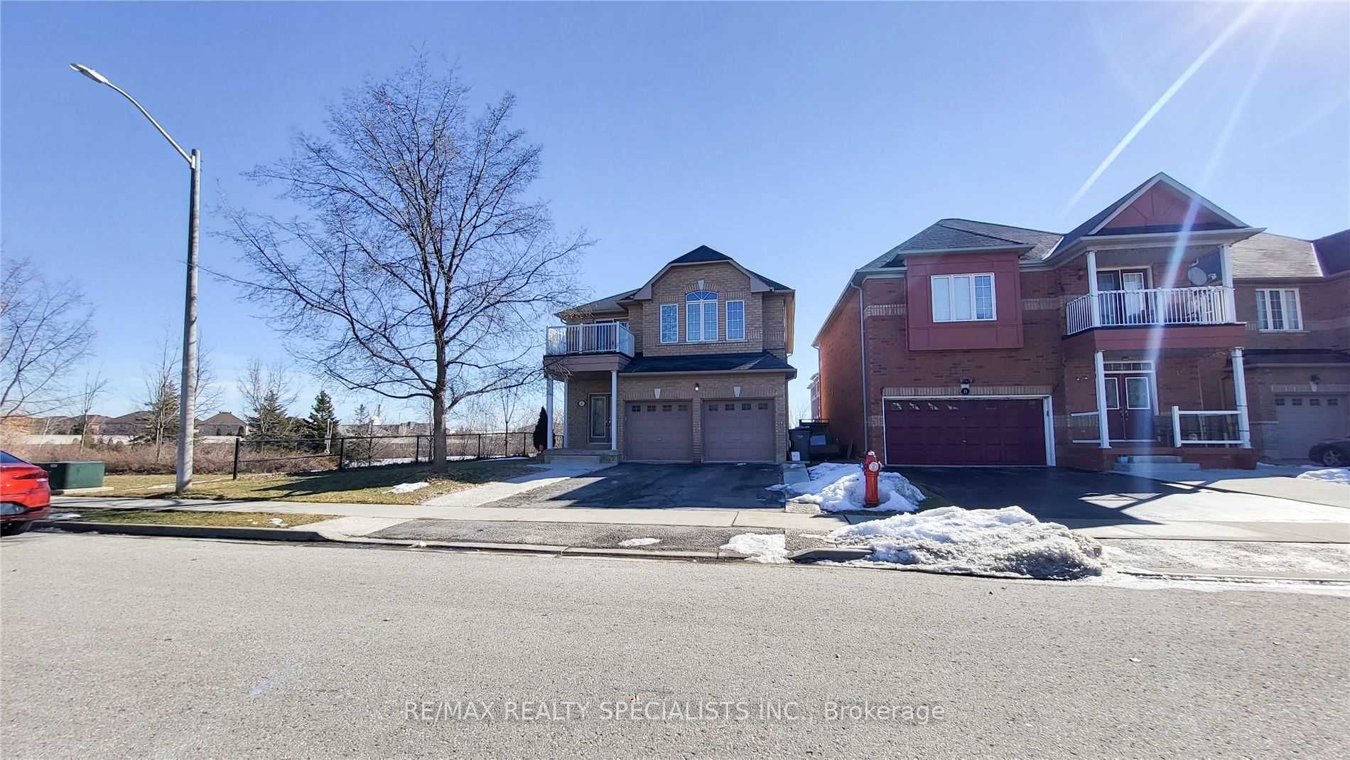 17 Iron Block Drive, Brampton, ON L7A 0K1
