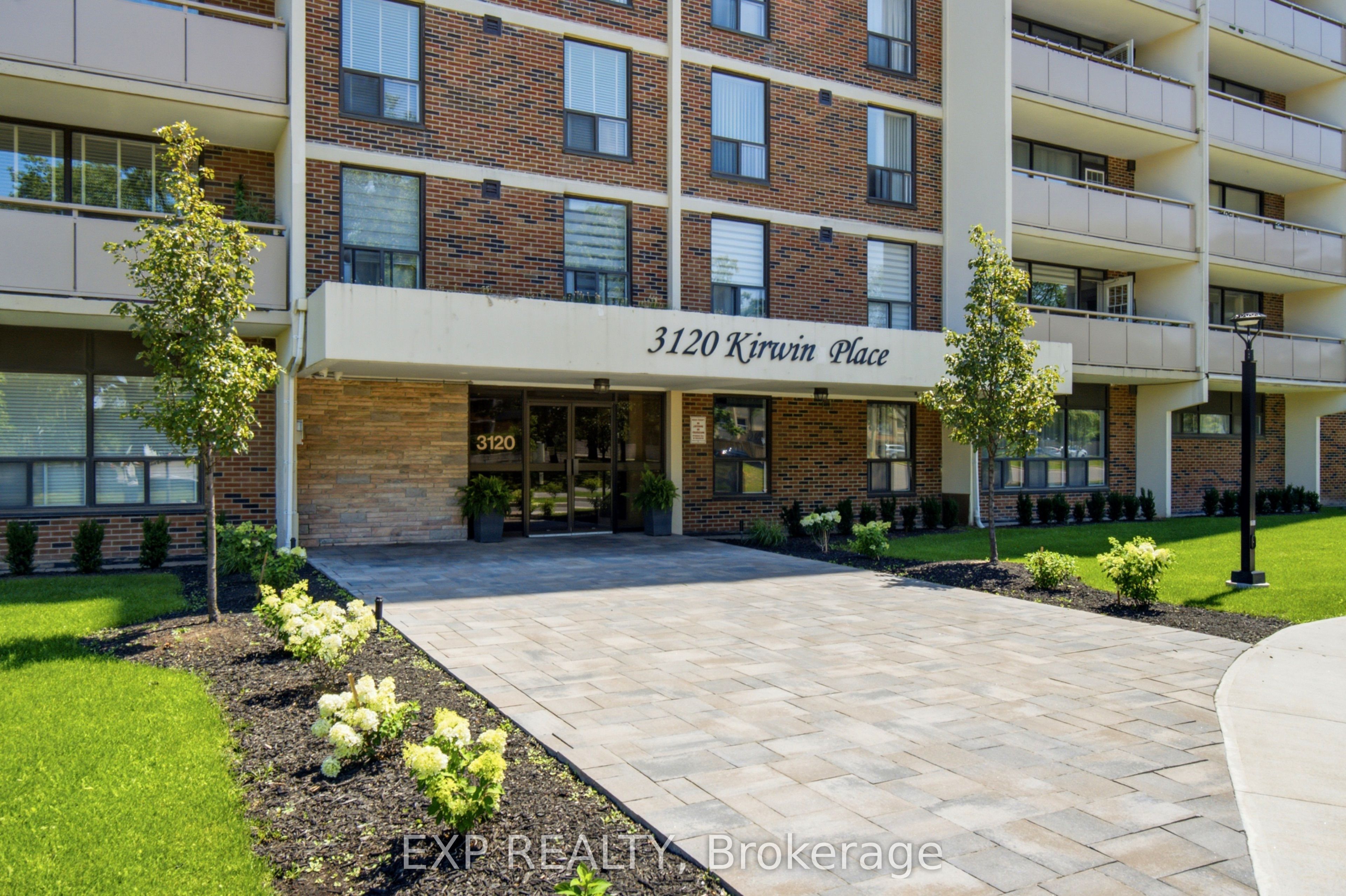 3120 Kirwin Avenue 1102, Mississauga, ON L5A 3R2 photo 3