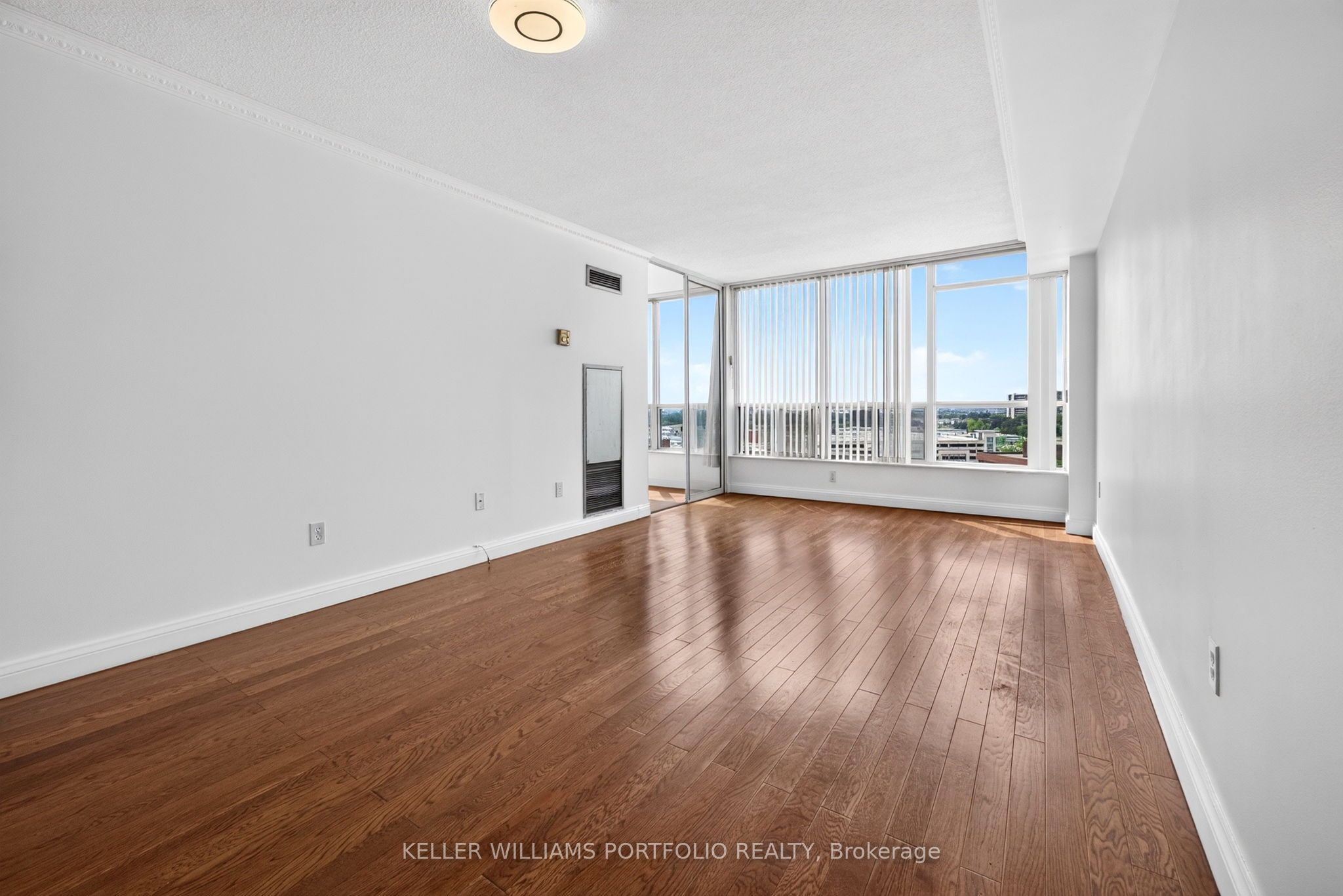 24 Hanover Road 1008, Brampton, ON L6S 5K8 photo 4