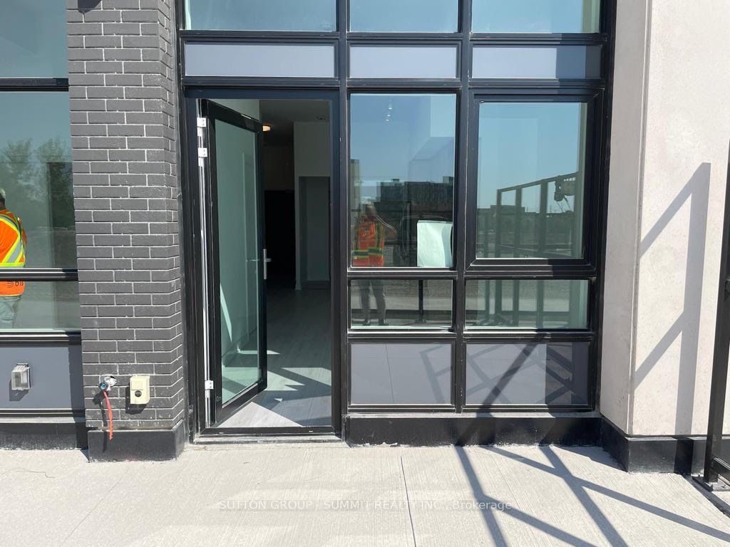 405 Dundas Street W 104, Oakville, ON L5M 5P9 photo 4