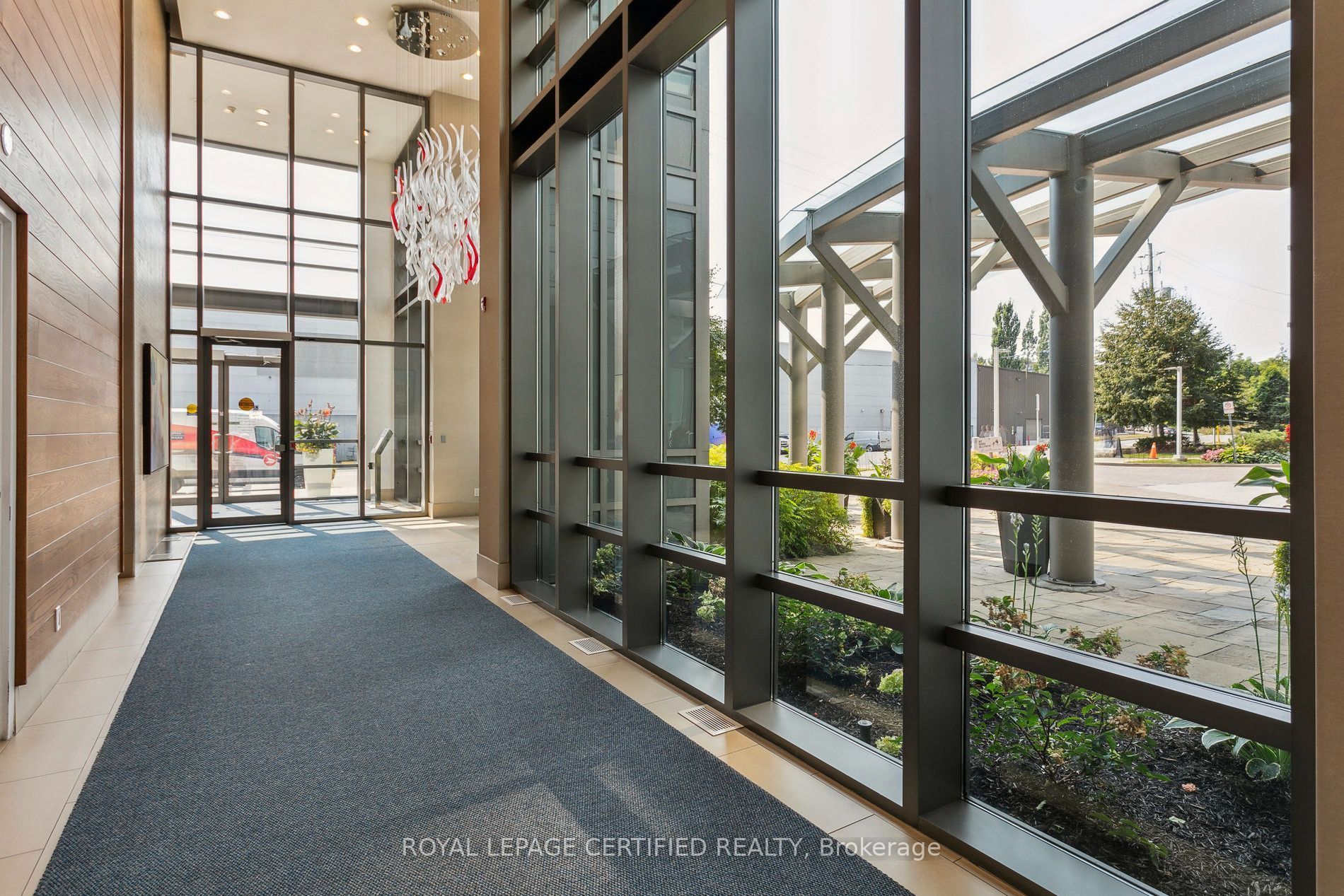 2240 Lakeshore Boulevard W 1208, Toronto, ON M8V 0B1 photo 5