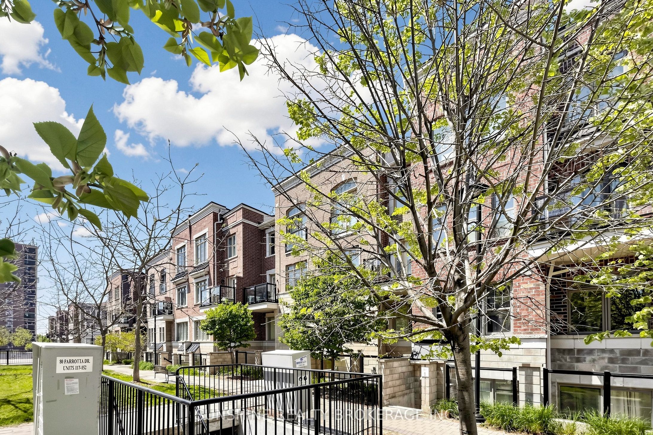 2335 Sheppard Avenue W 7, Toronto, ON M9M 0B5 photo 2