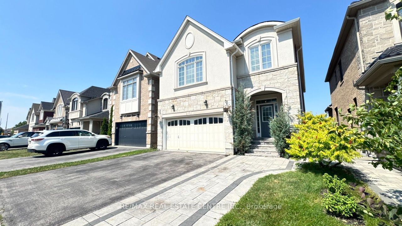 13 Alister Drive Main & Upper, Brampton, ON L6X 5G5 photo 2