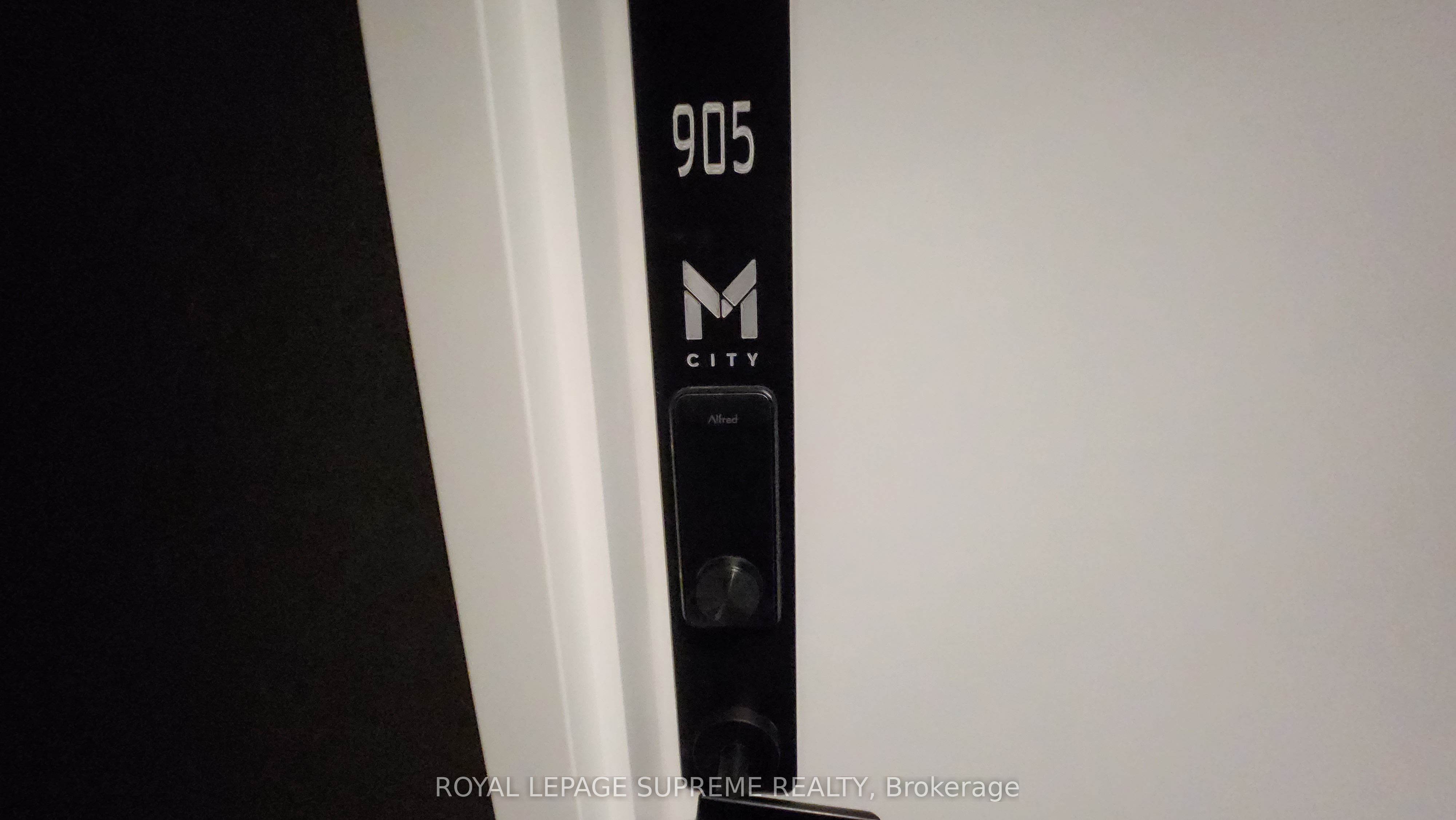 3883 Quartz Road 905, Mississauga, ON L5B 0M4 photo 4