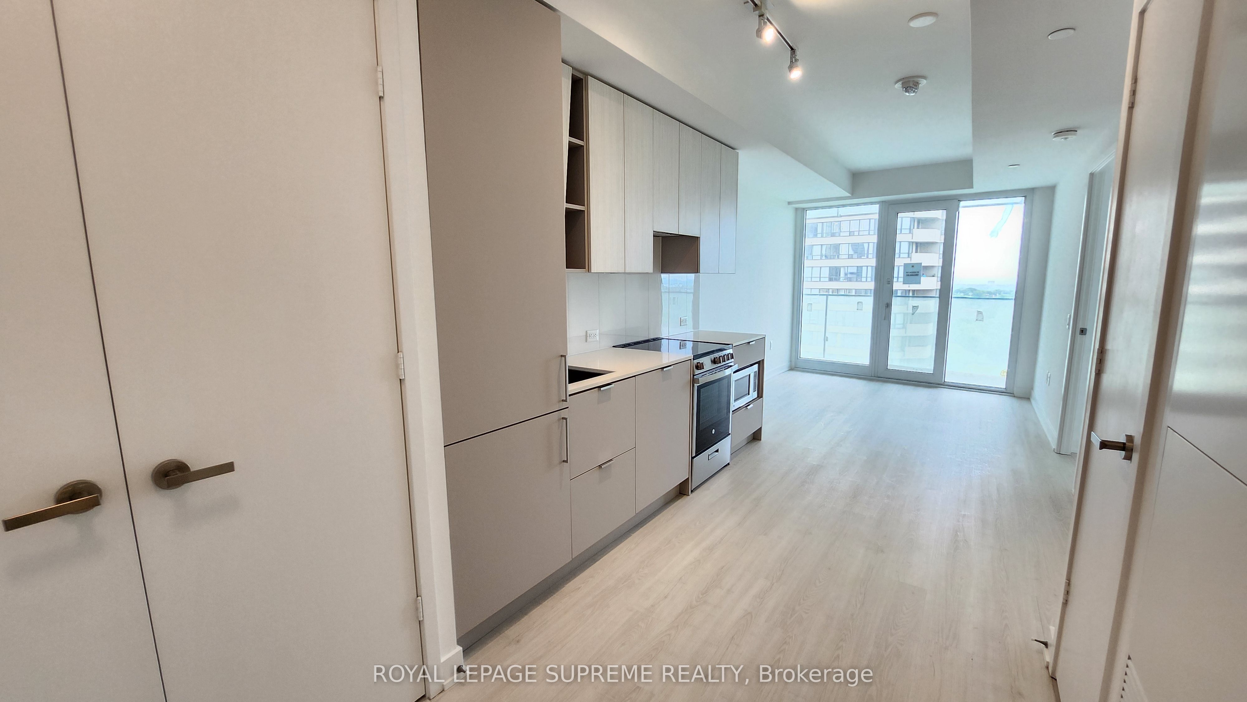 3883 Quartz Road 905, Mississauga, ON L5B 0M4 photo 5