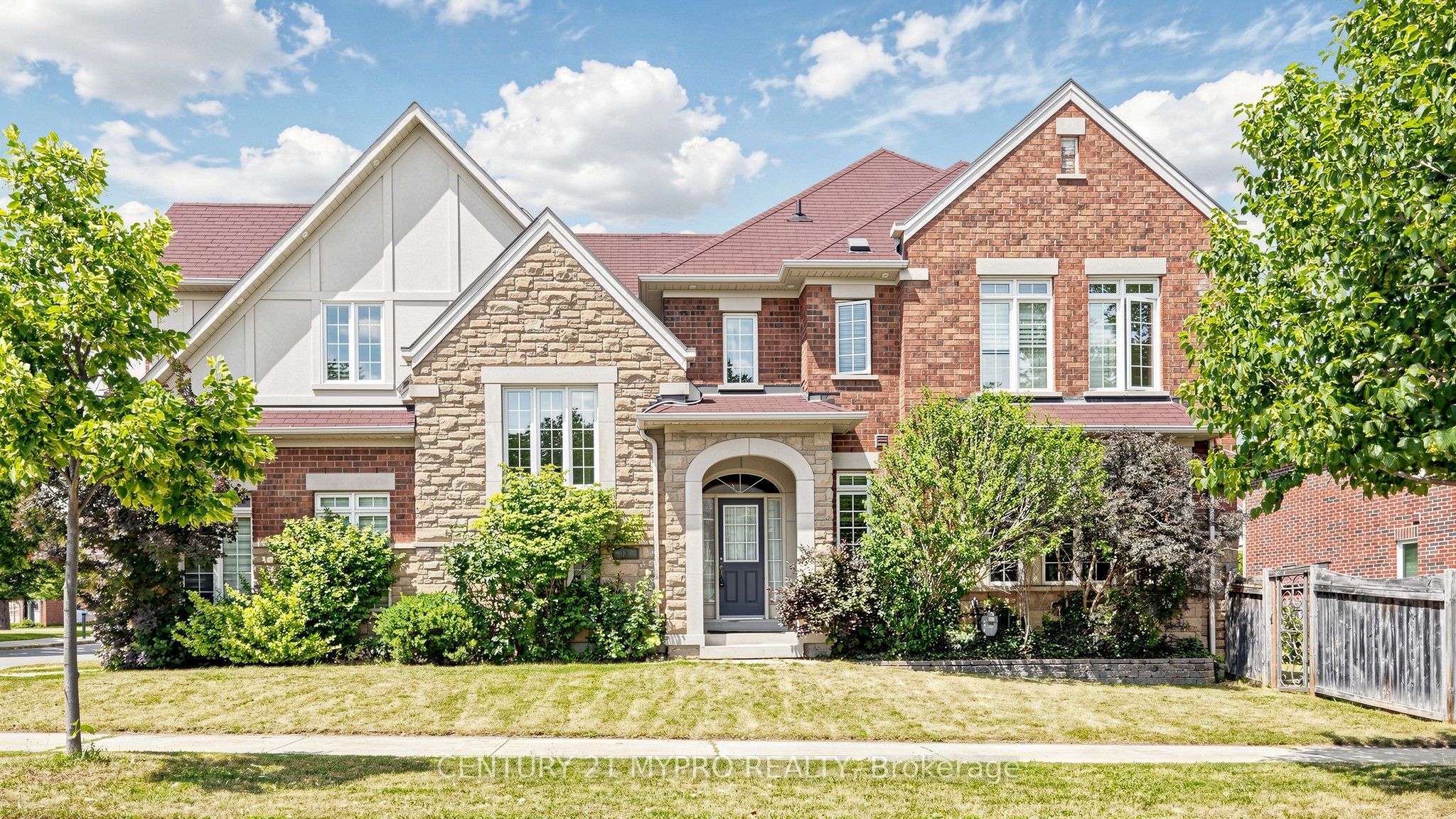 12 Sergio Marchi Street, Toronto, ON M3L 0B6 photo 4