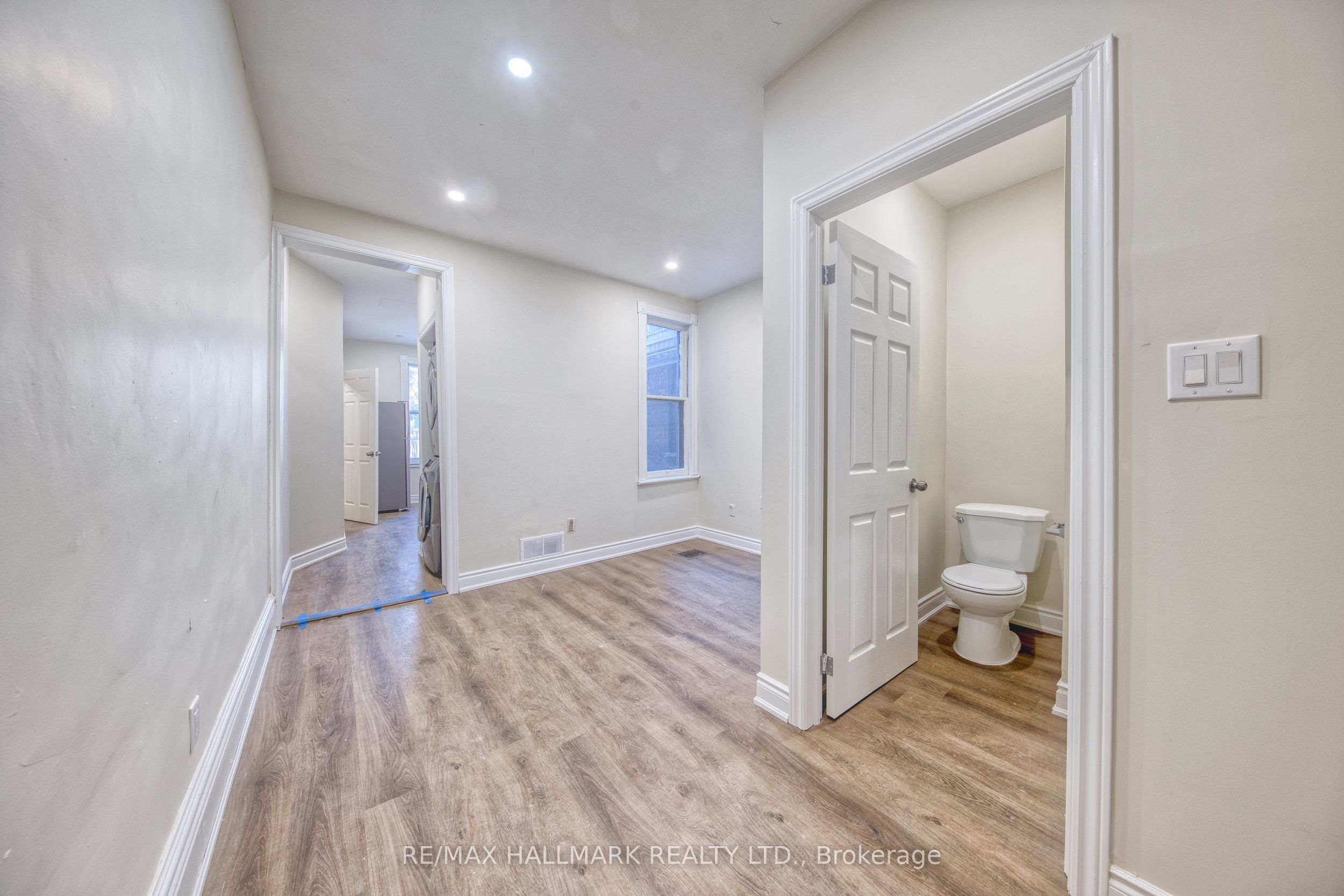 46 Springhurst Avenue Main, Toronto, ON M6K 1B6 photo 4
