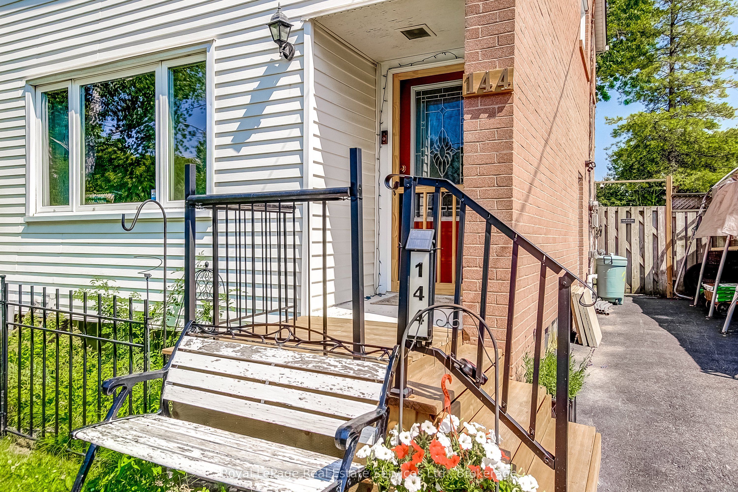 144 Heslop Road, Milton, ON L9T 1B4 photo 5
