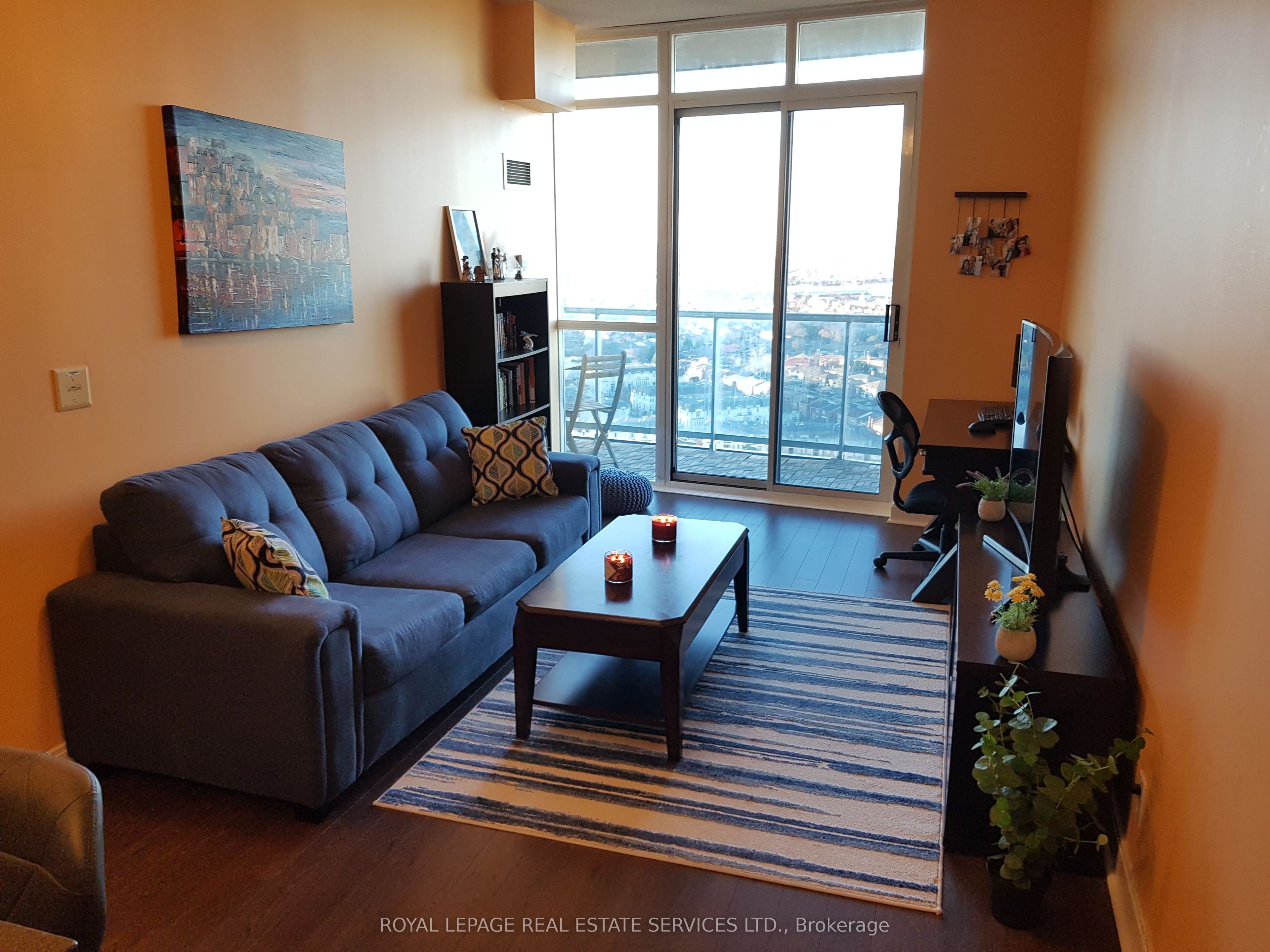 90 Absolute Avenue 2401, Mississauga, ON L4Z 0A3 photo 2