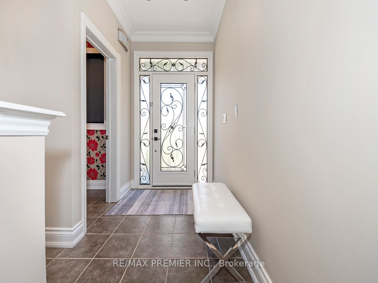 6 Lockburn Crescent, Brampton, ON L7A 3W7 photo 4