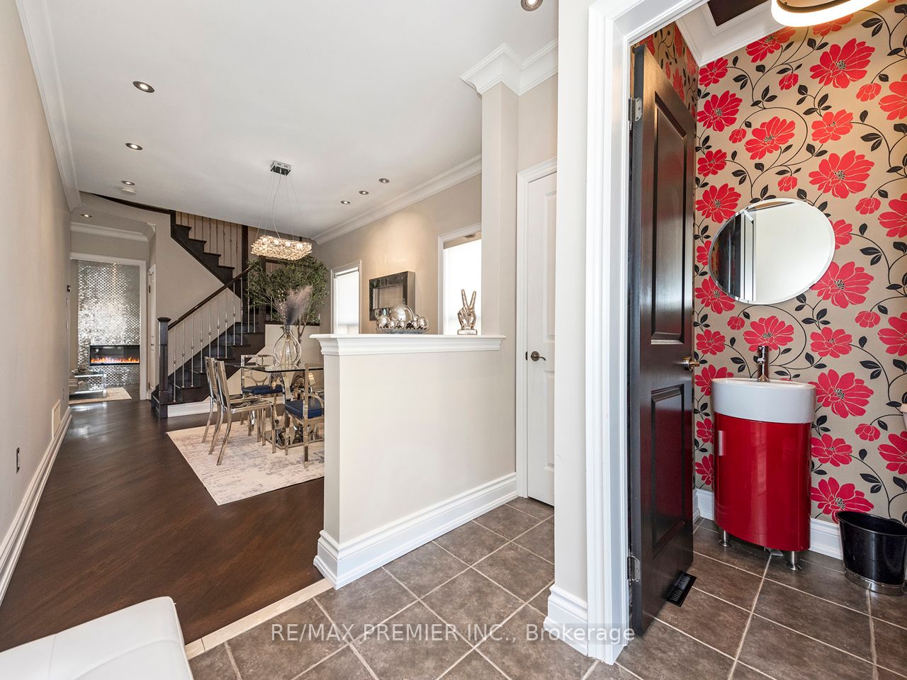 6 Lockburn Crescent, Brampton, ON L7A 3W7 photo 5