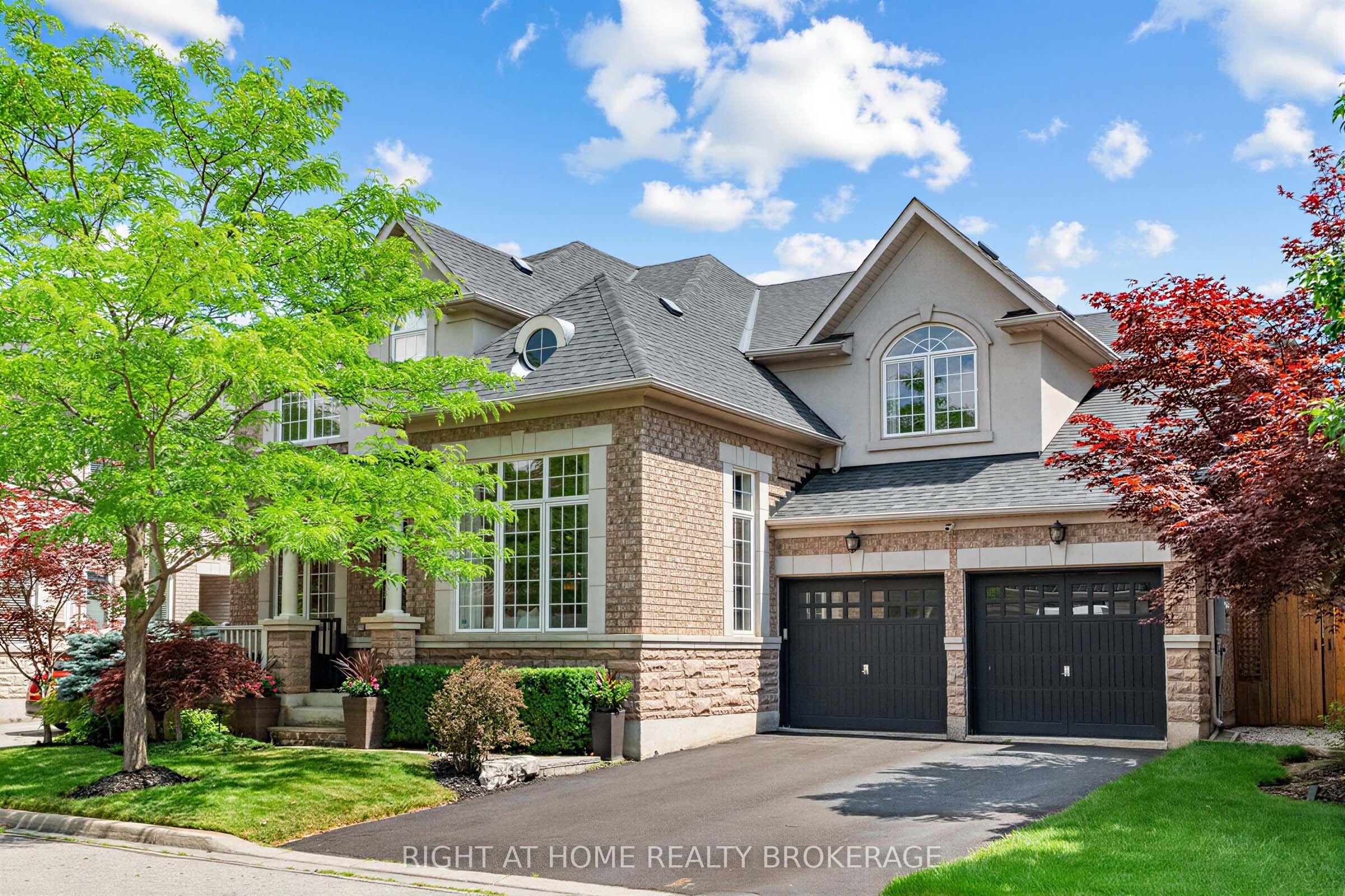 729 Boughton Crescent, Milton, ON L9T 0E5