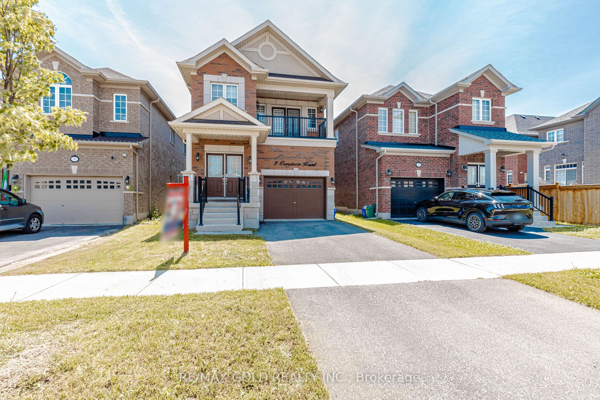 7 Overstone Road, Halton Hills, ON L7G 0N5 photo 2
