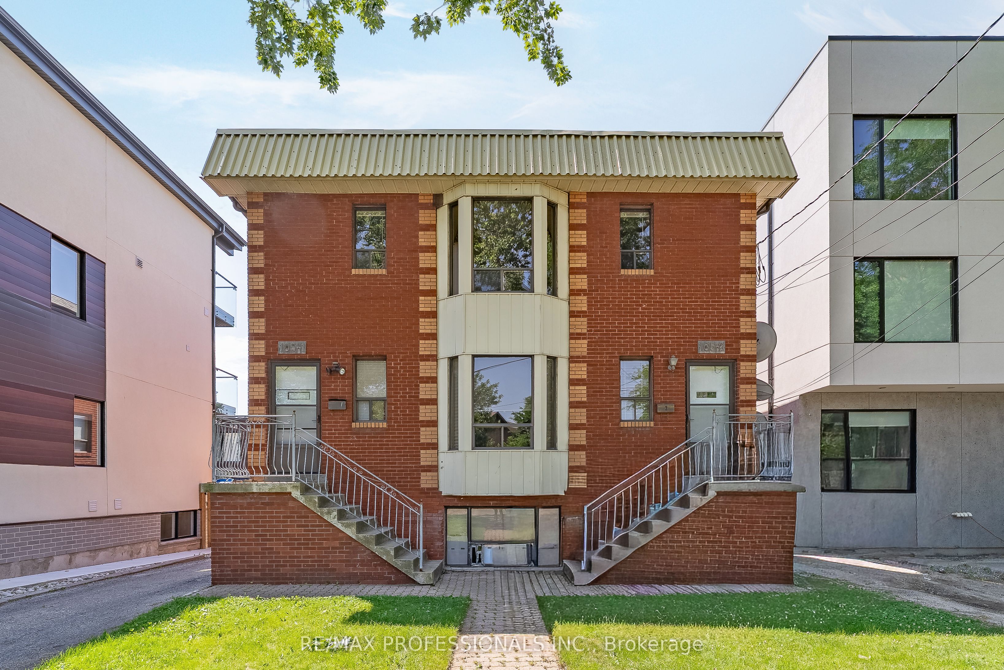 105 Cavell Avenue, Toronto, ON M8V 1P5