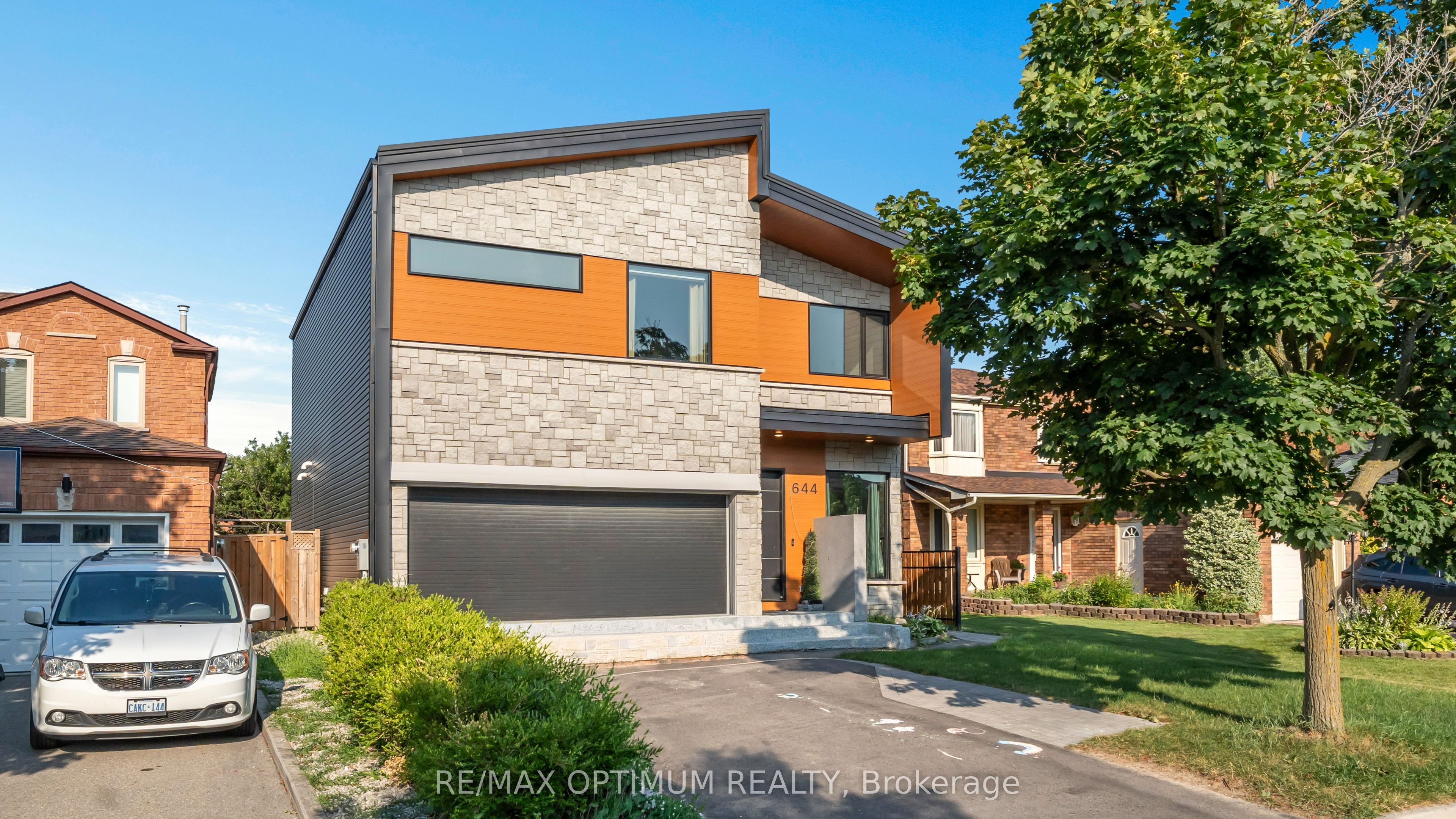 644 Roselaire Trail, Mississauga, ON L5R 3C5