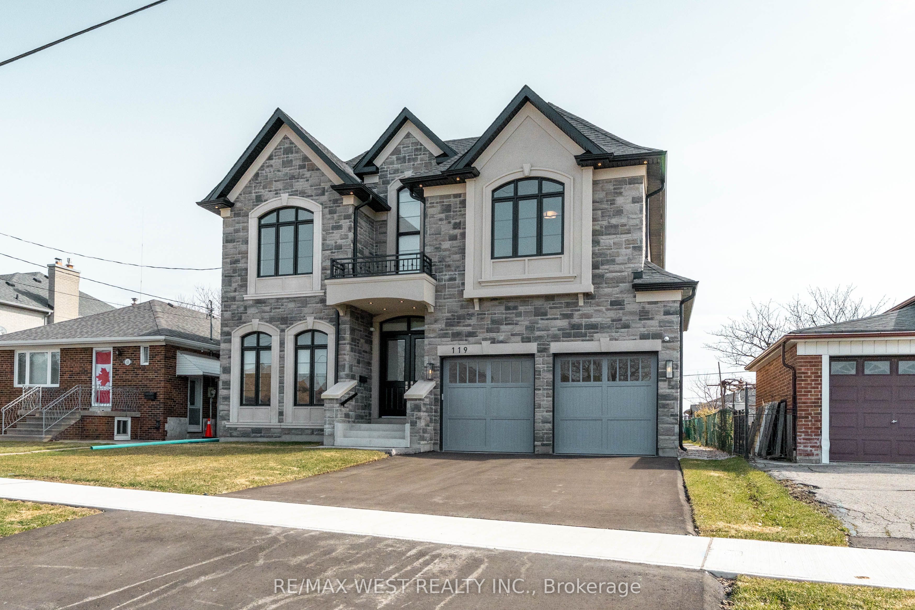 119 Jay Street, Toronto, ON M6L 2M3