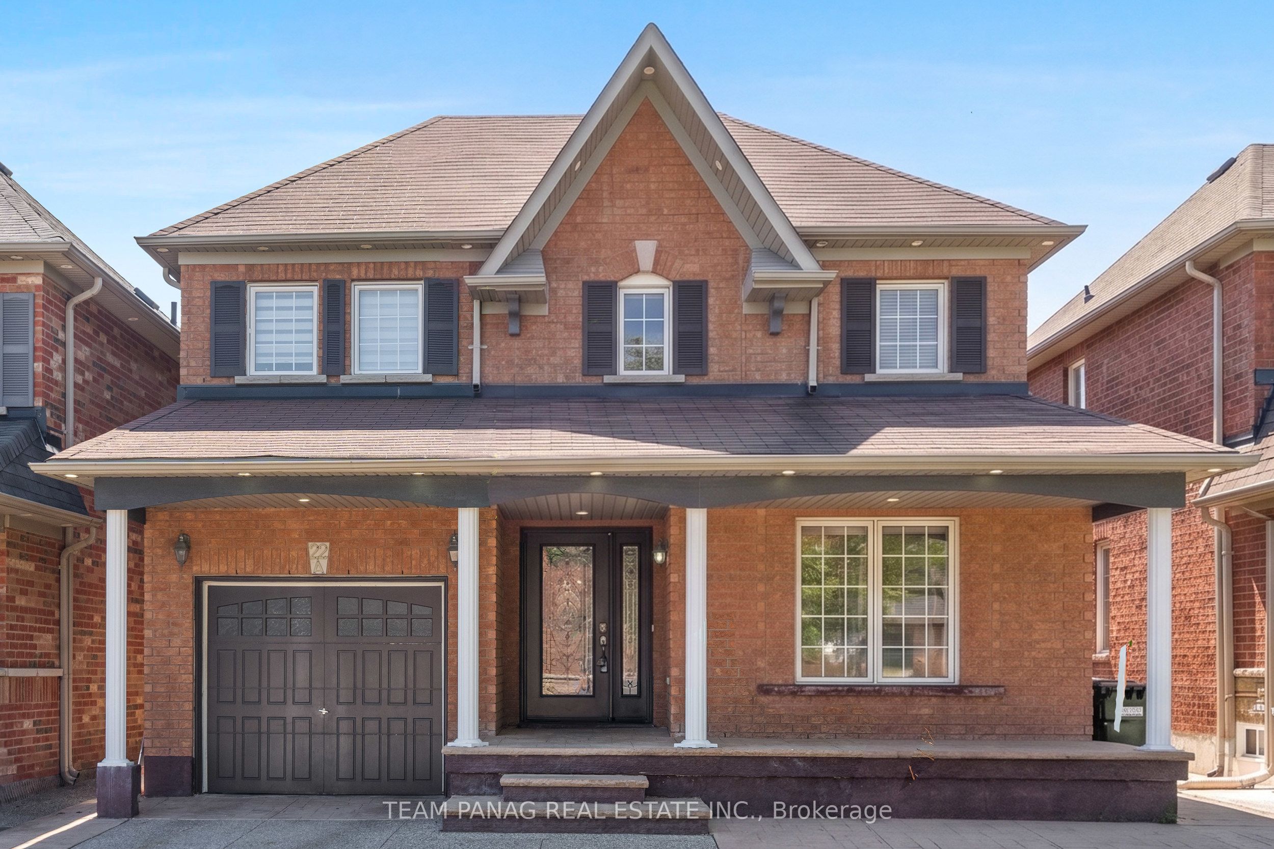 22 Beresford Crescent, Brampton, ON L6P 2M2