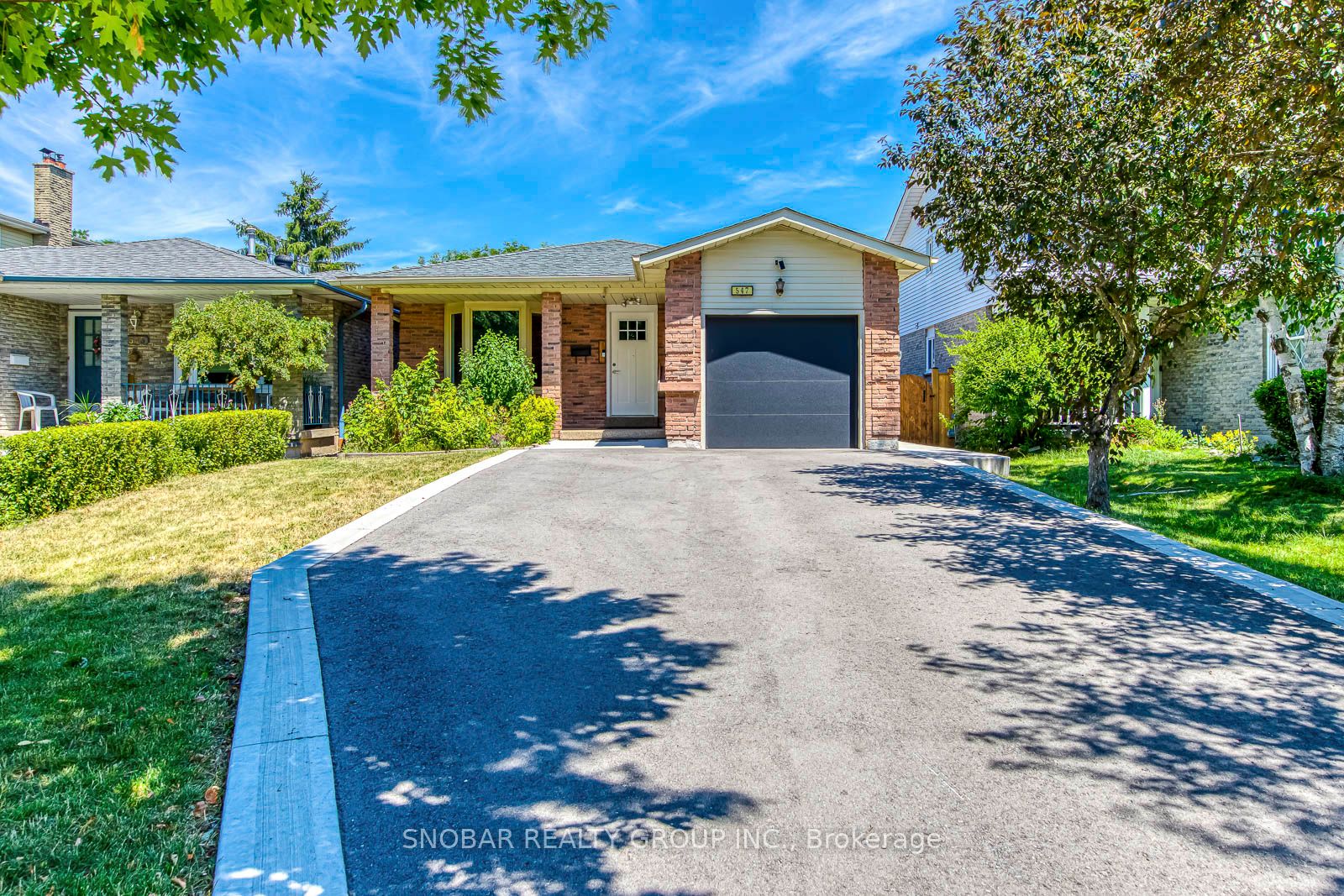 547 Conway Court, Milton, ON L9T 4B8 photo 2