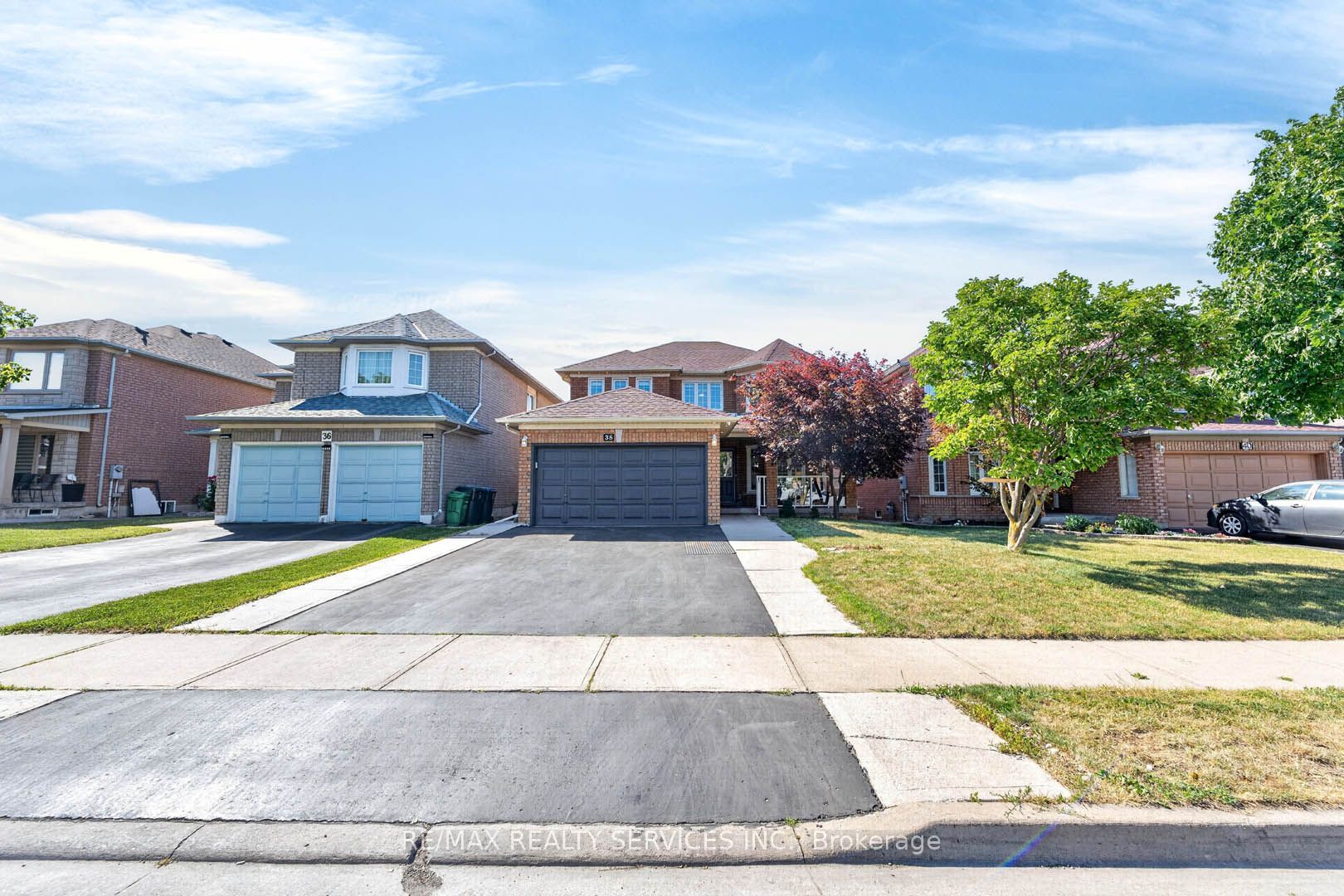 38 Deerglen Drive, Brampton, ON L6R 1M3 photo 3