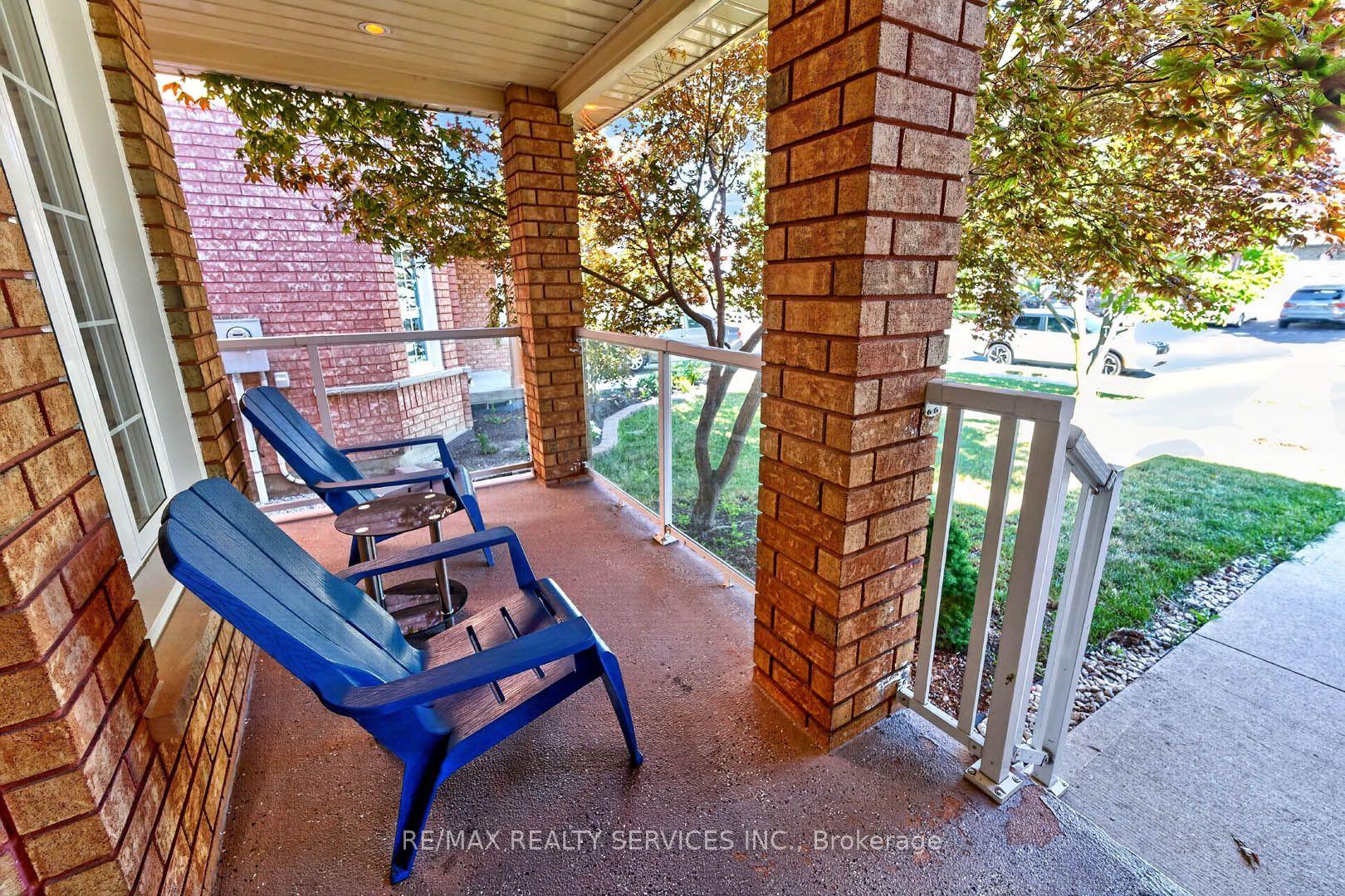 38 Deerglen Drive, Brampton, ON L6R 1M3 photo 4