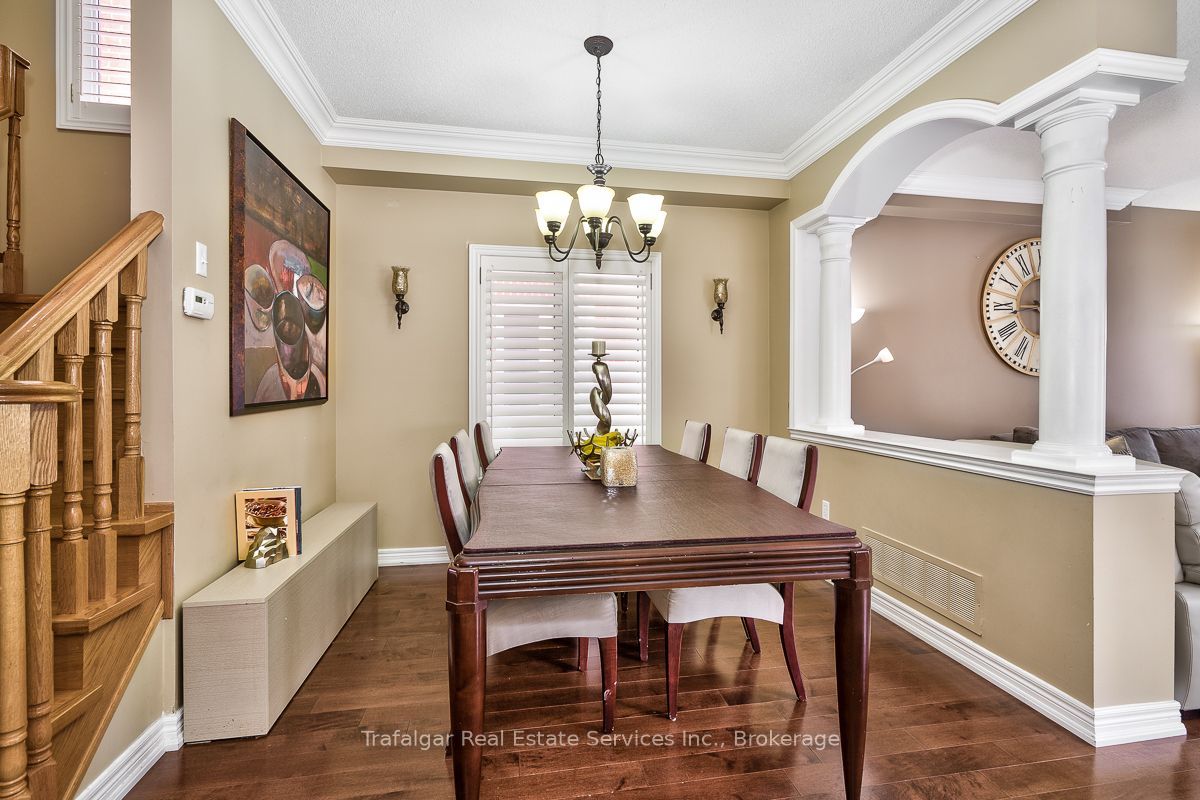 2355 Hilda Drive, Oakville, ON L6H 7M9 photo 4