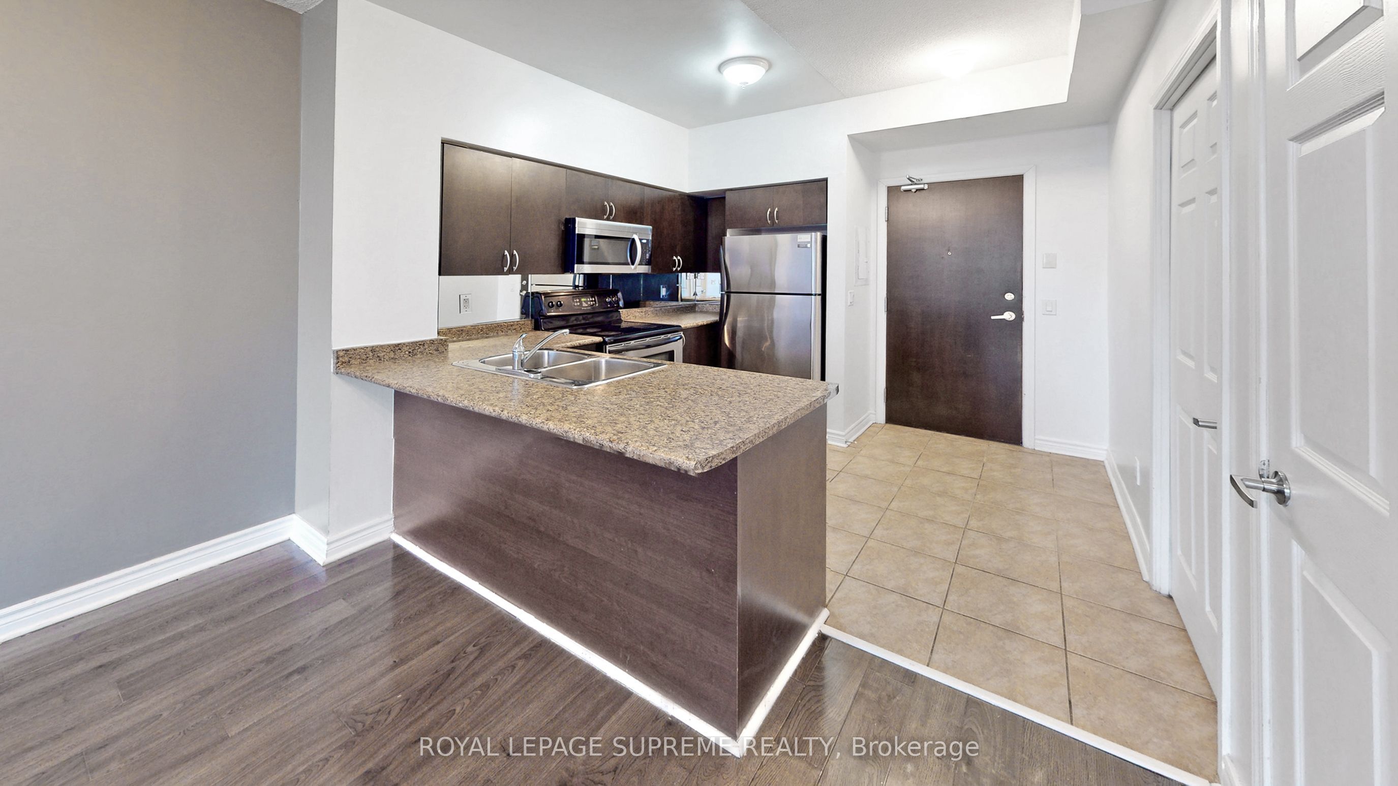 388 Prince Of Wales Drive 1505, Mississauga, ON L5B 0A1 photo 3