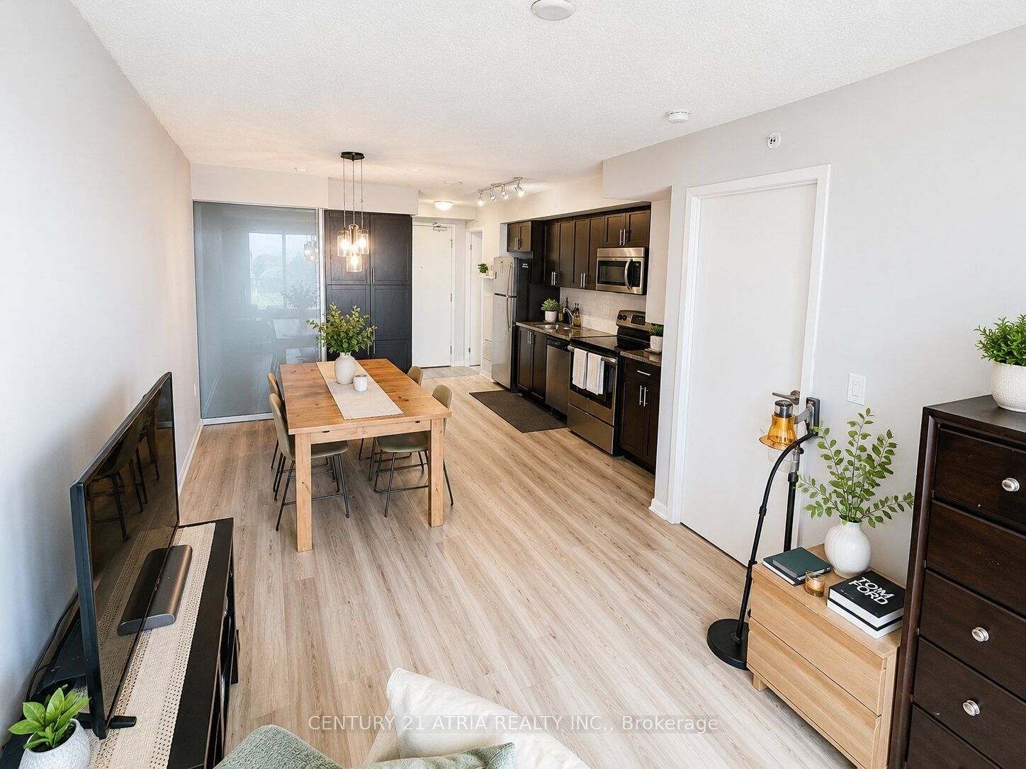 830 Lawrence Avenue W 405, Toronto, ON M6A 0B6 photo 3